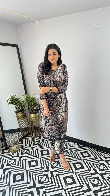 Women's Viscose Floral Printed Straight Kurta Set With Pant