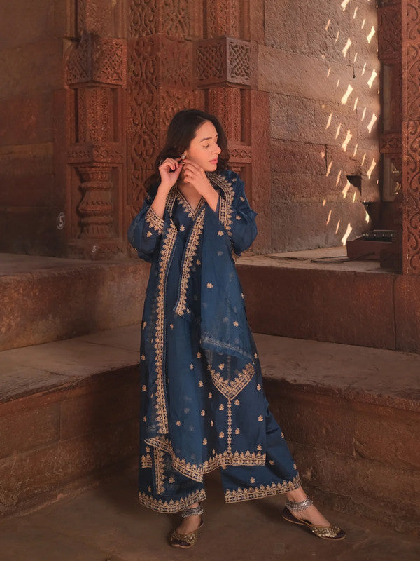 Women's Viscose silk Floral Embroidered Straight Kurta Palazzo With Dupatta