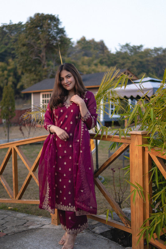 Women's Viscose silk Floral Embroidered Straight Kurta Palazzo With Dupatta