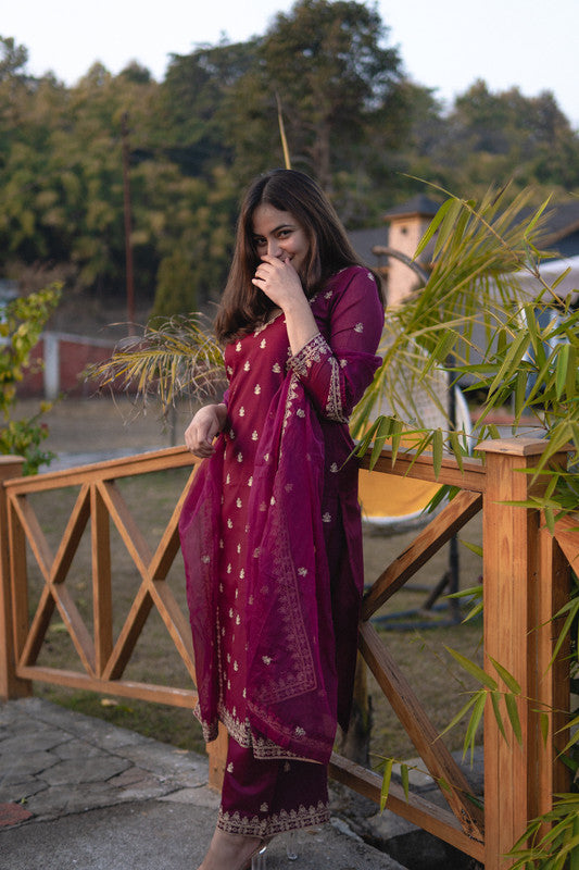 Women's Viscose silk Floral Embroidered Straight Kurta Palazzo With Dupatta