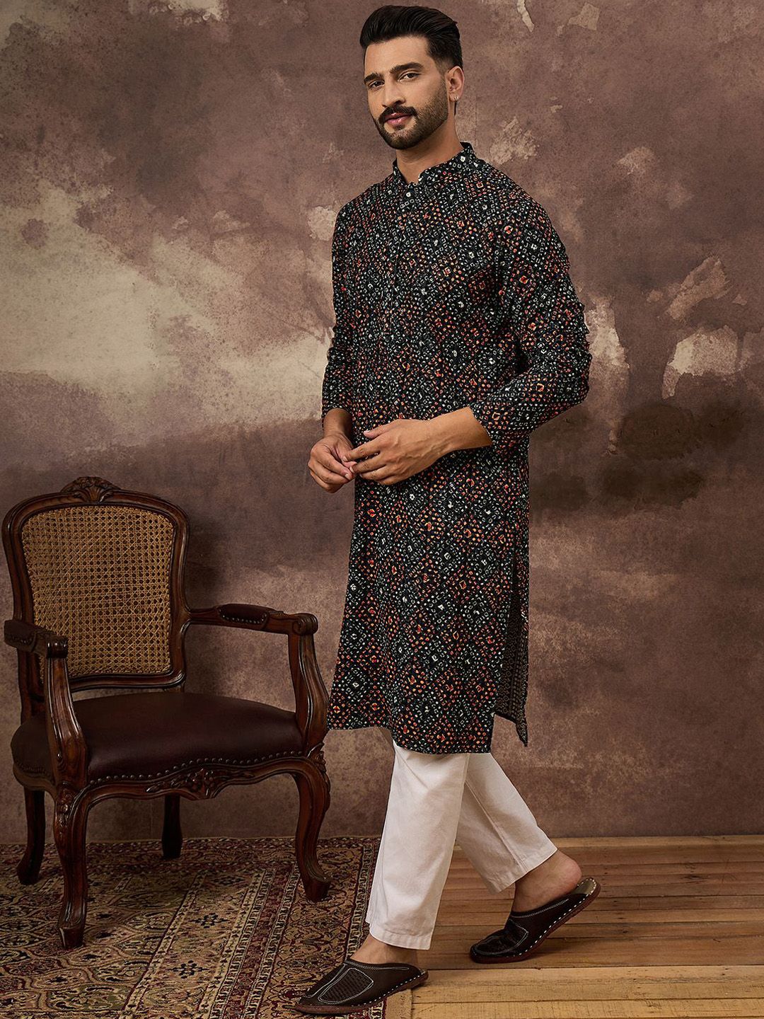Ethnic Bay Men Black Viscose Rayon Bandhani Embroidered Straight Kurta With Pant Set-MKSET1402