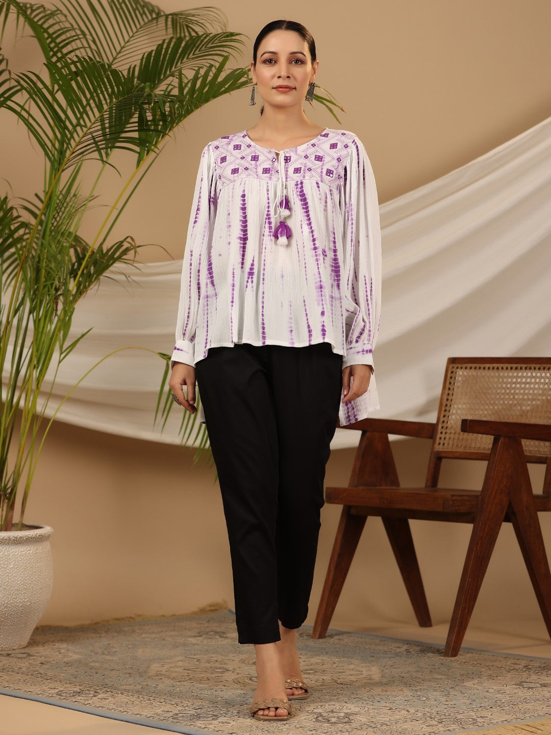 Lavender Mirror Embroidered Rayon Crepe Tie-Dye Tunic With Tassels | D