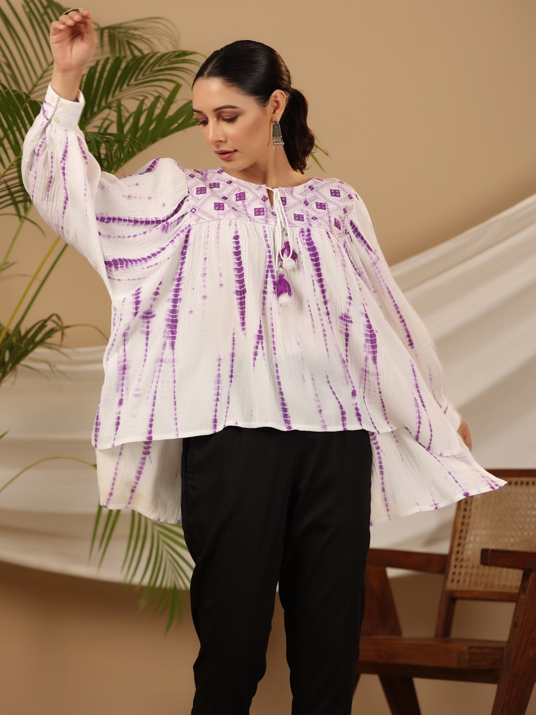 Lavender Mirror Embroidered Rayon Crepe Tie-Dye Tunic With Tassels | D