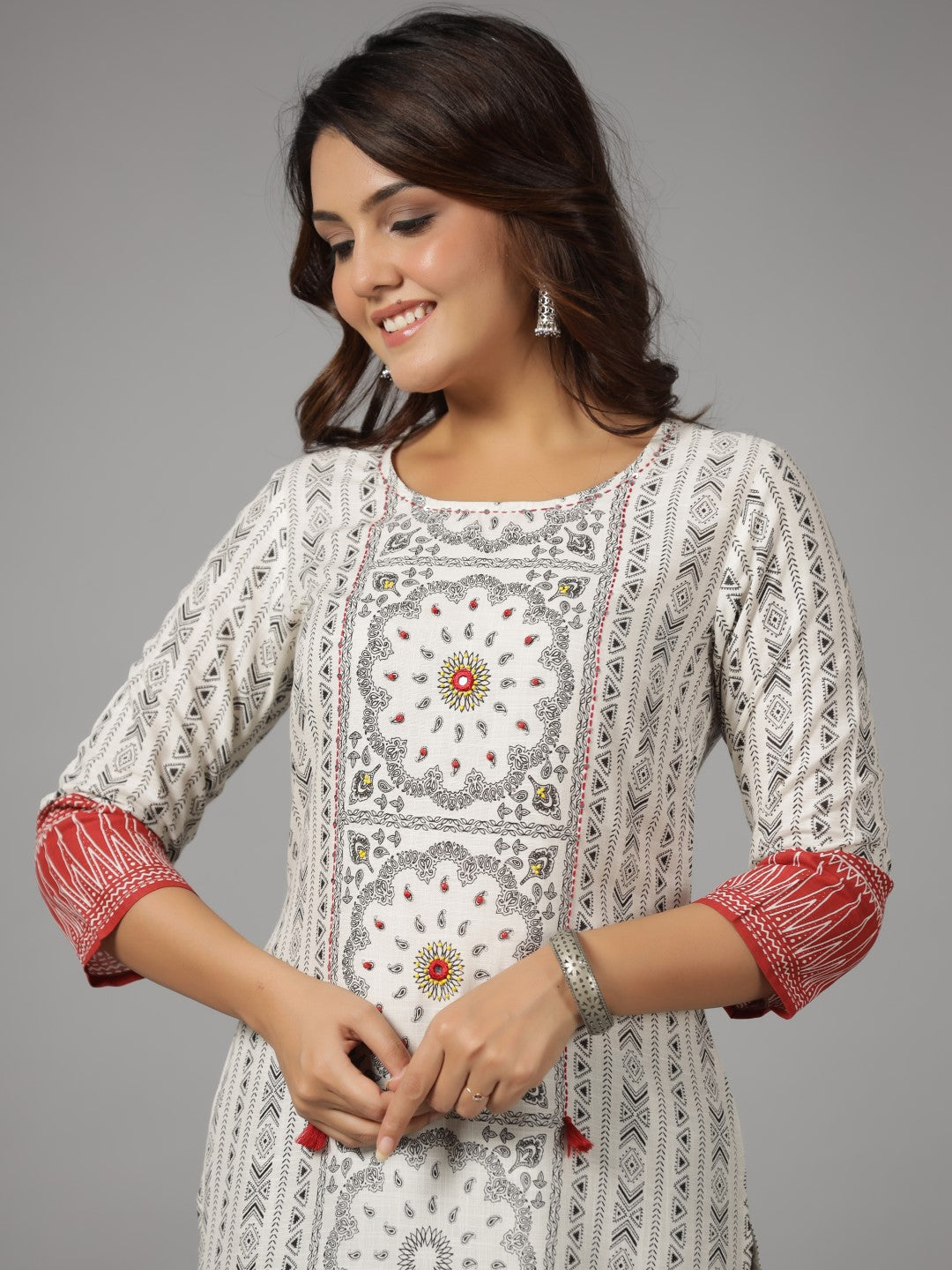 White Ethnic Motif Printed Rayon Slub Kurta With Beads & Sequins | Des