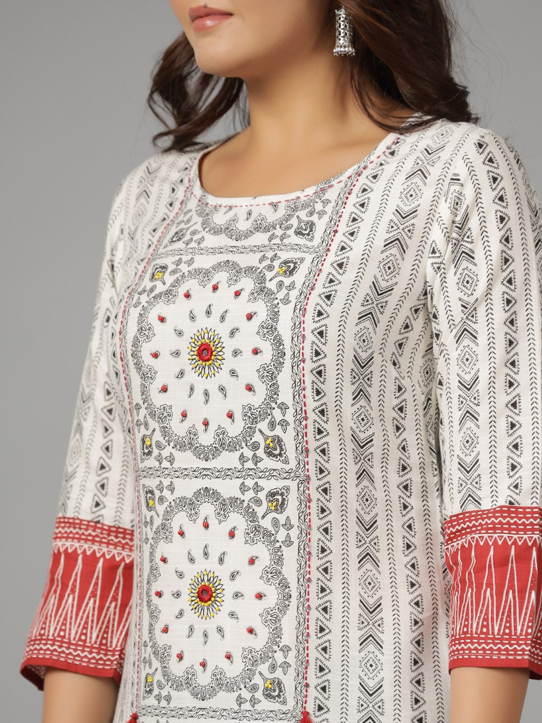 White Ethnic Motif Printed Rayon Slub Kurta With Beads & Sequins | Des
