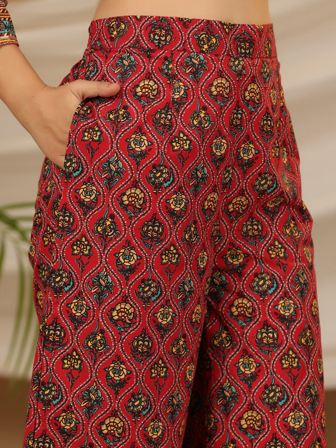 Red Madhubala Pure Cotton Ethnic Motif Printed Laced Kurta With Palazz