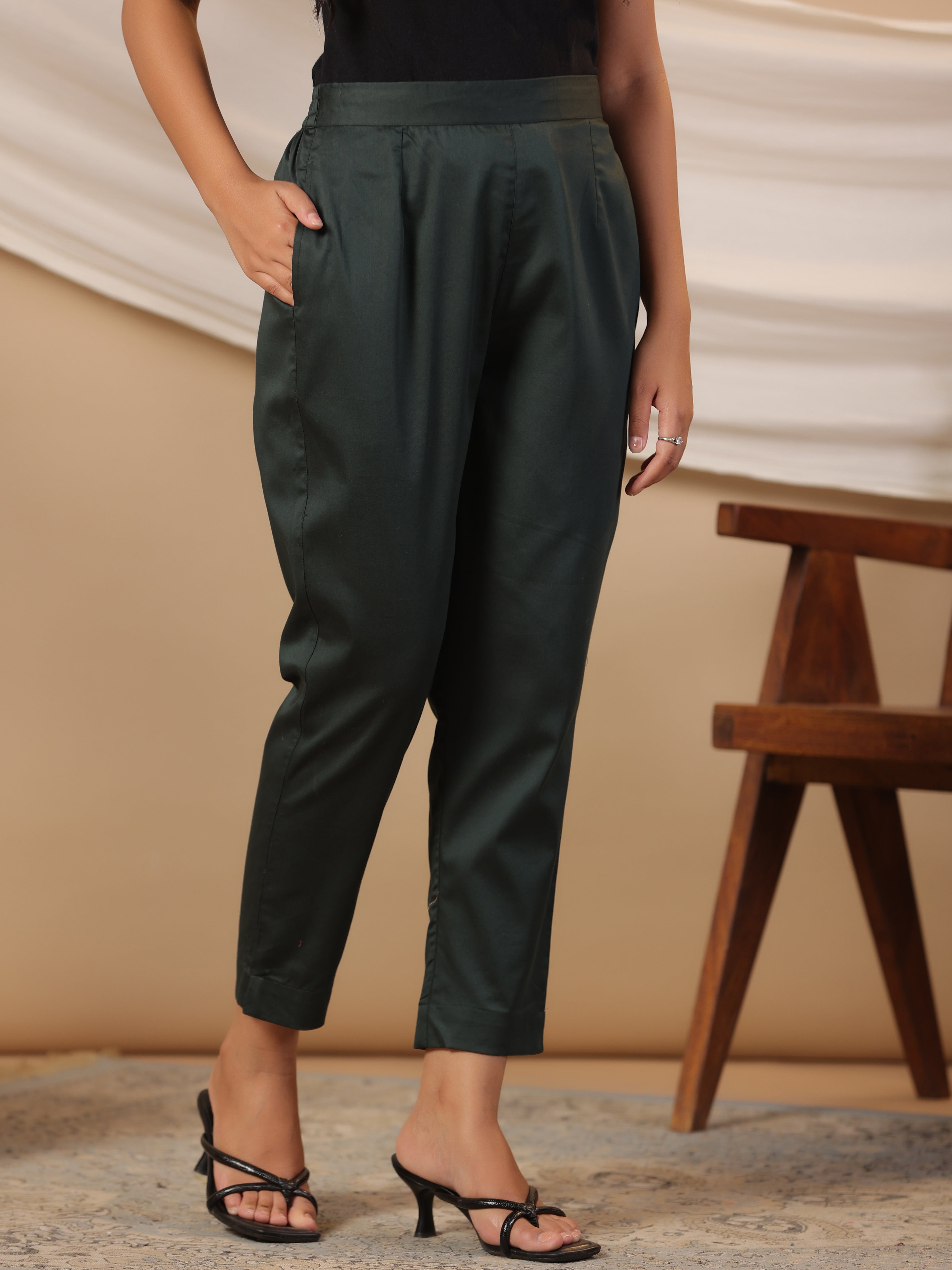 Jade Green Solid Lycra Women Drawstring Pants With Single Side Pocket 