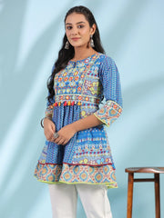 The Sujani Blue Floral Printed Pure Cotton Tunic With Thread Work-S4477BLUE