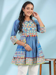 The Sujani Blue Floral Printed Pure Cotton Tunic With Thread Work-S4477BLUE