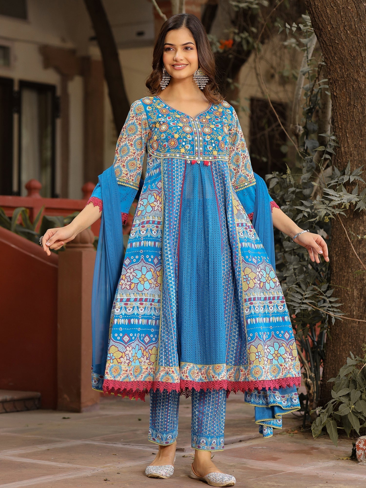 Sujani Blue Cotton & Net Floral Printed & Embroidered Panelled Kurta W