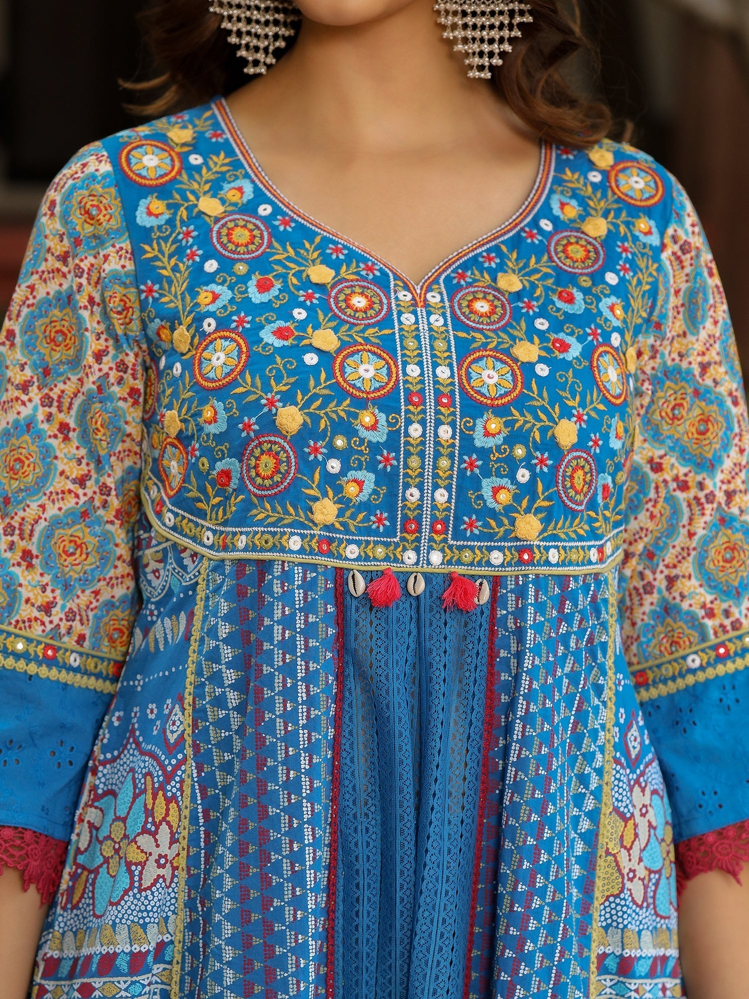 Sujani Blue Cotton & Net Floral Printed & Embroidered Panelled Kurta W