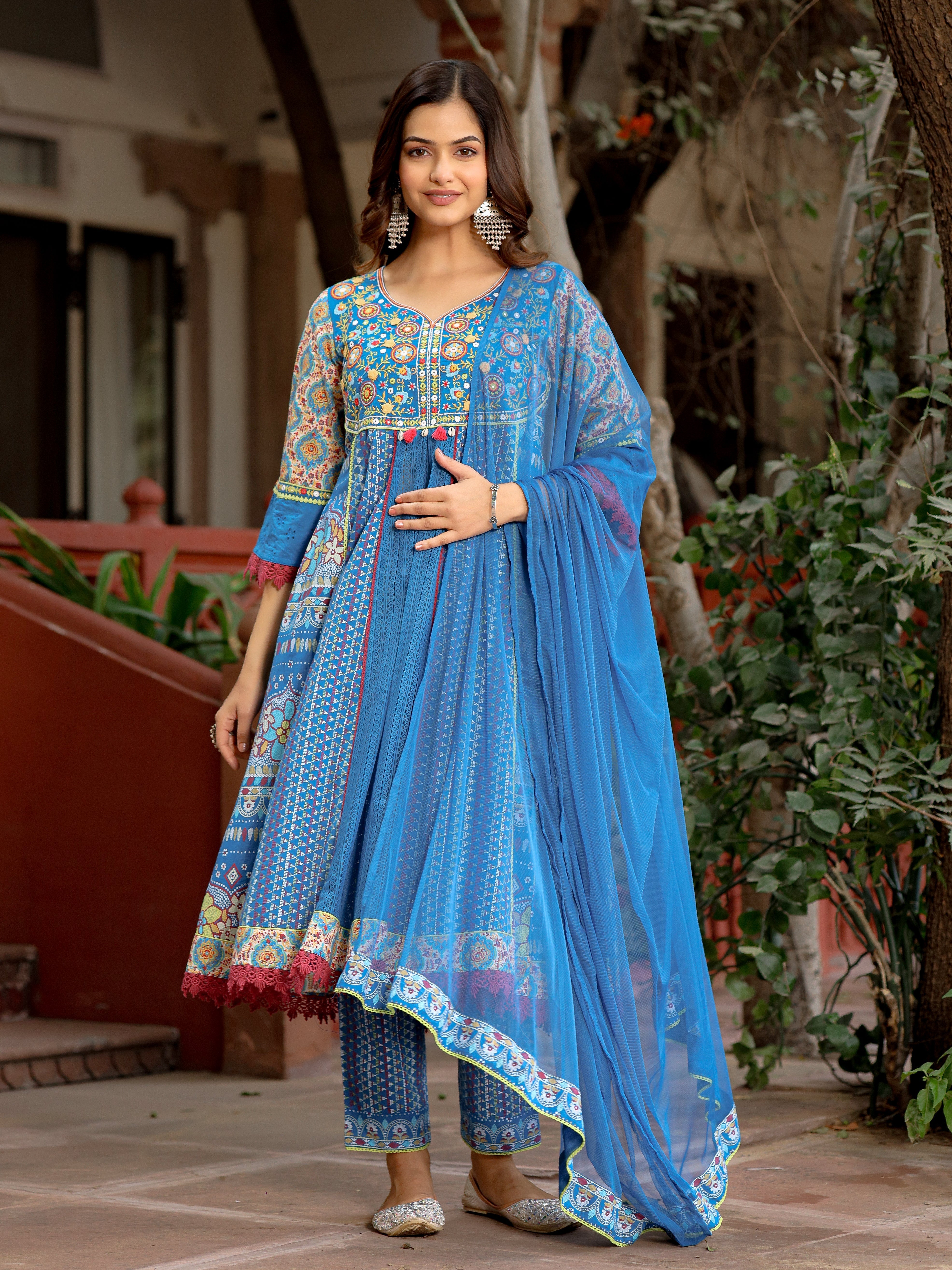 Sujani Blue Cotton & Net Floral Printed & Embroidered Panelled Kurta W
