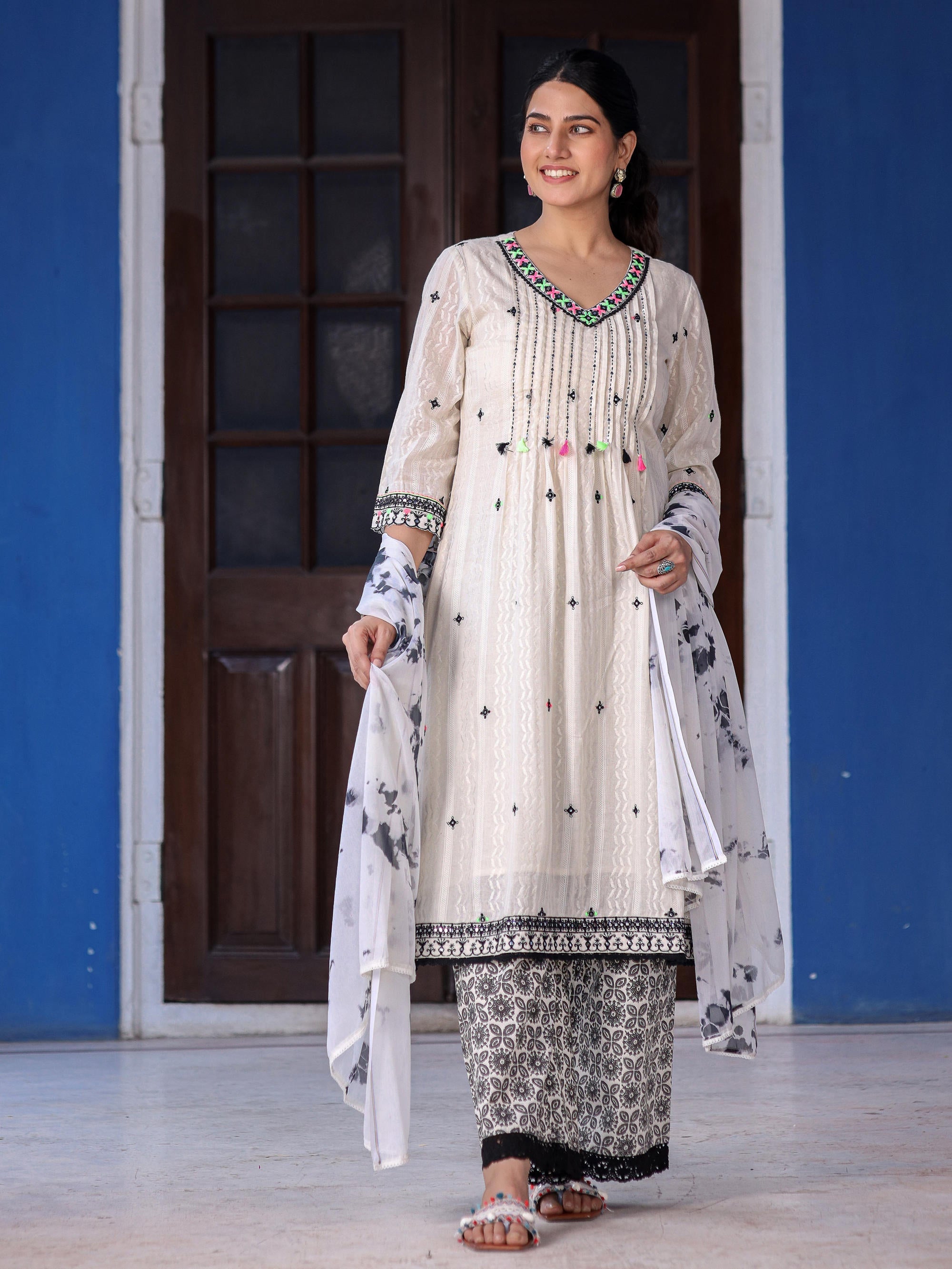 Embroidered Kurta Palazzo Set | Womenâ€™s Palazzo Sets Online