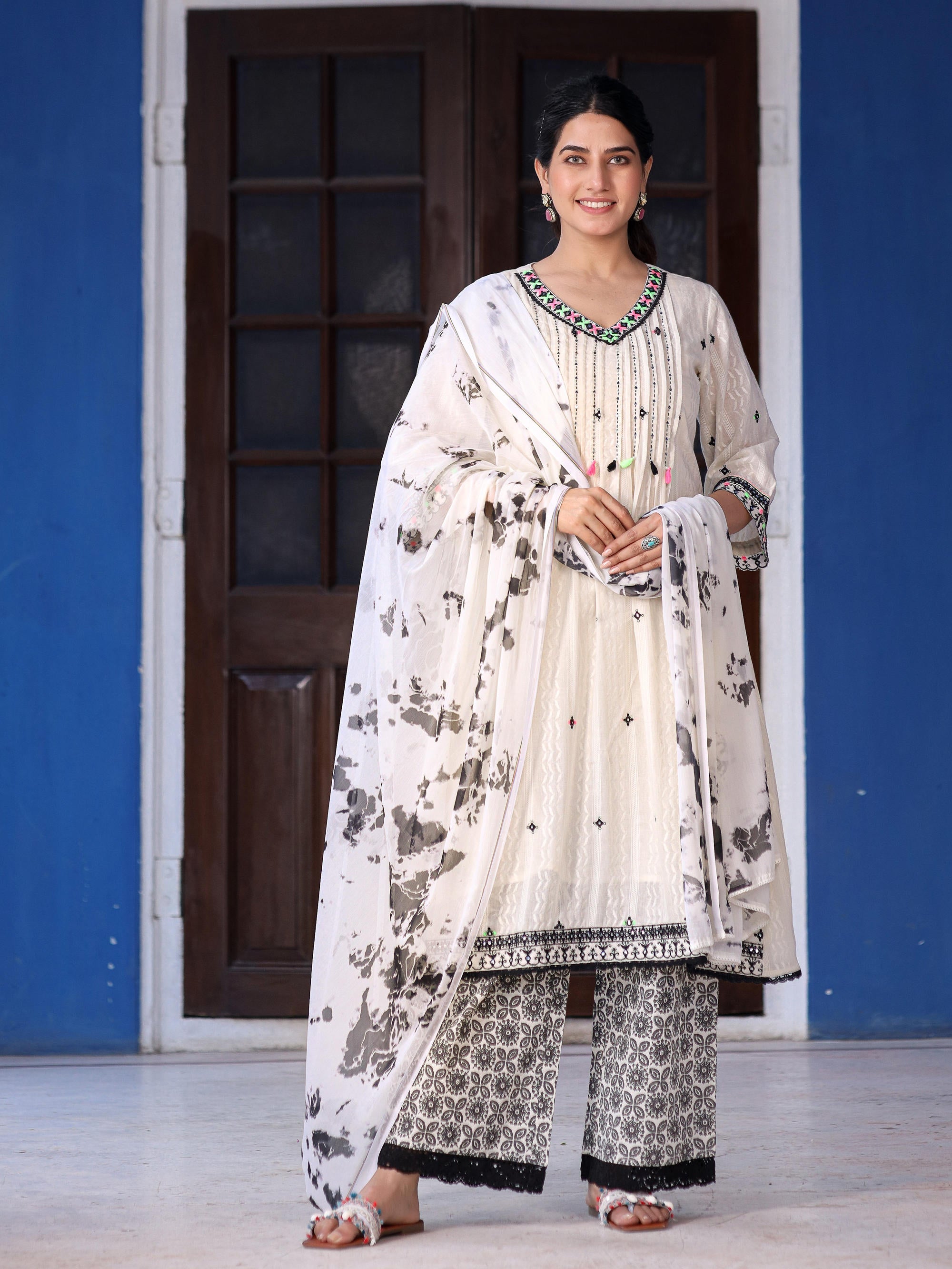 Embroidered Kurta Palazzo Set | Womenâ€™s Palazzo Sets Online