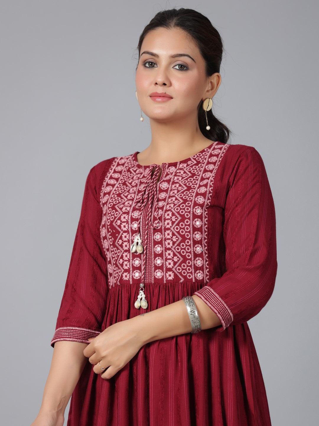 Maroon Geometric Printed Rayon Tunic With Thread Work | DesiQlo