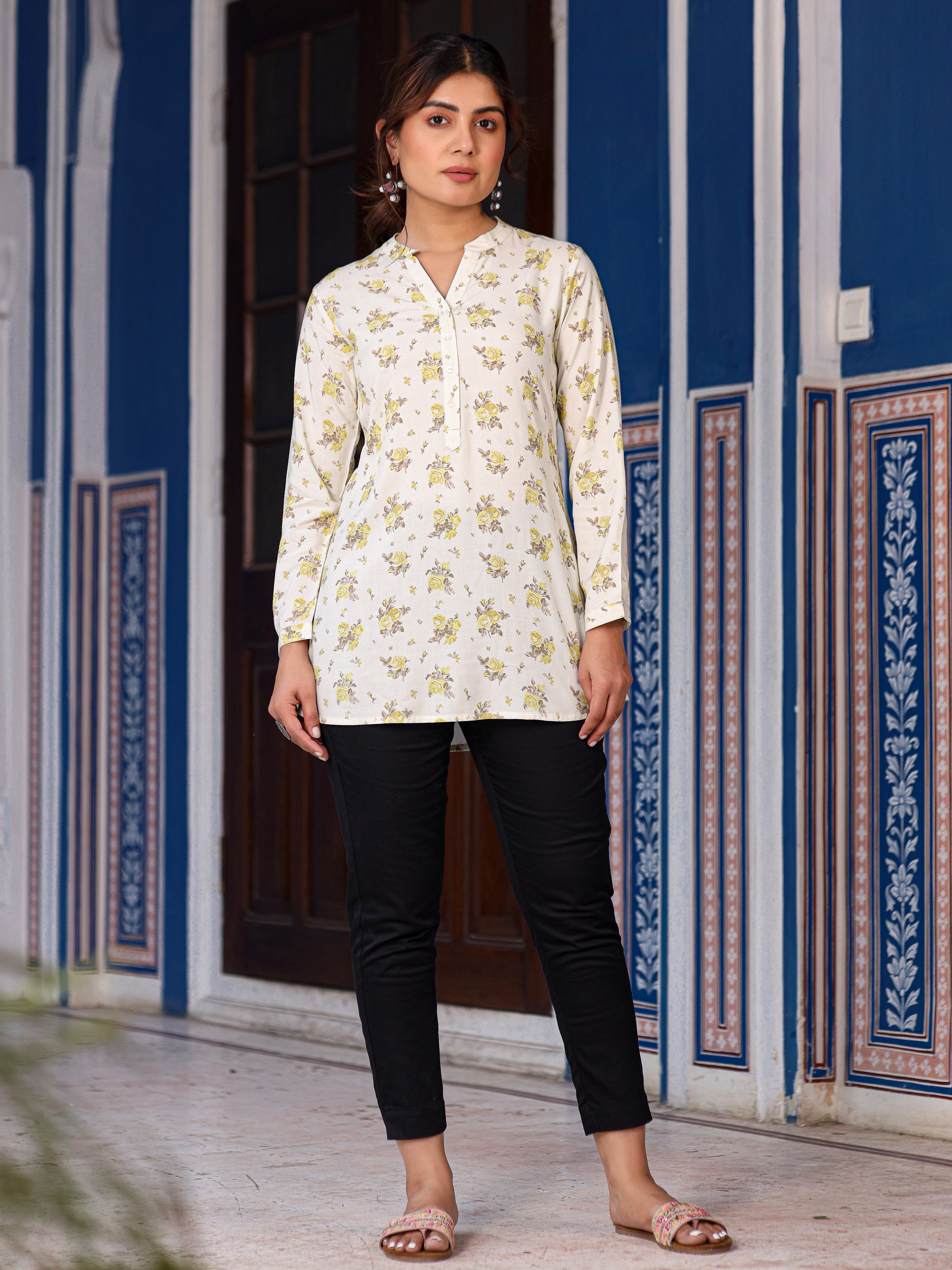 Women's Pista Green Floral Printed Liva Rayon Tunic | DesiQlo