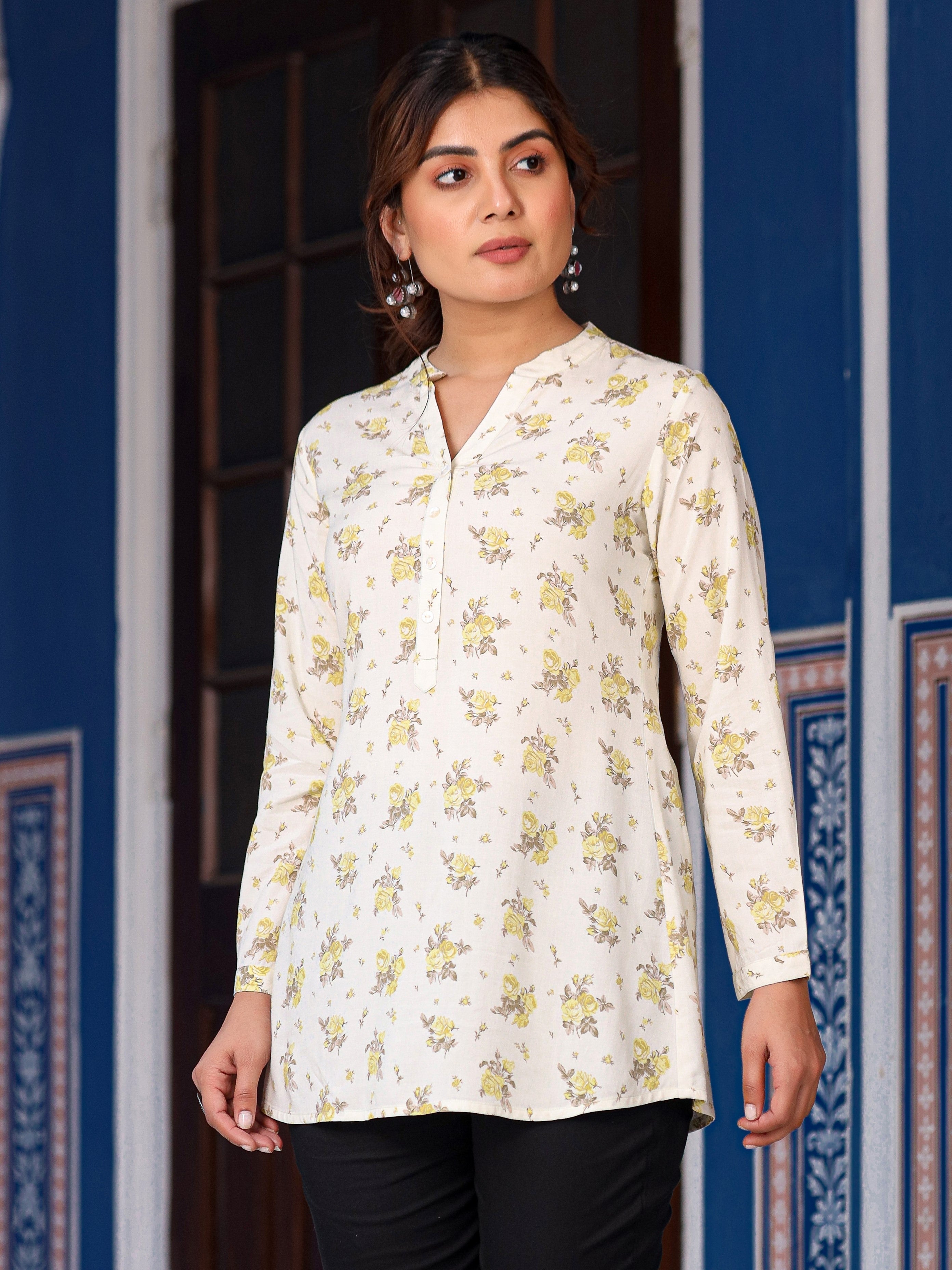 Women's Pista Green Floral Printed Liva Rayon Tunic | DesiQlo