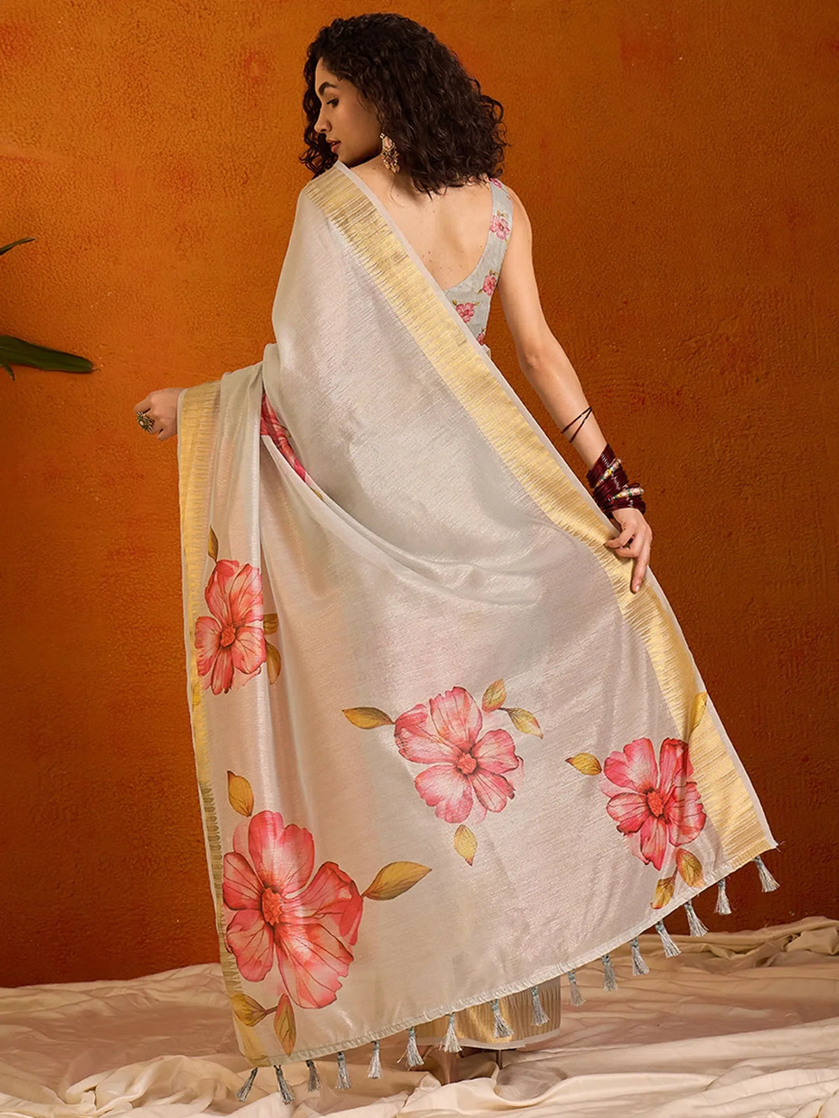 Women's Manipuri Beige Digital Print Designer Saree With Blouse Piece-KLMK12B