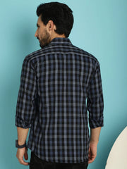 Checked Casual Shirt-Styled Inn