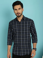 Checked Casual Shirt-Styled Inn