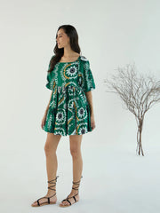 Women Green Floral Square Neck Short Dress-SFDRSS12451