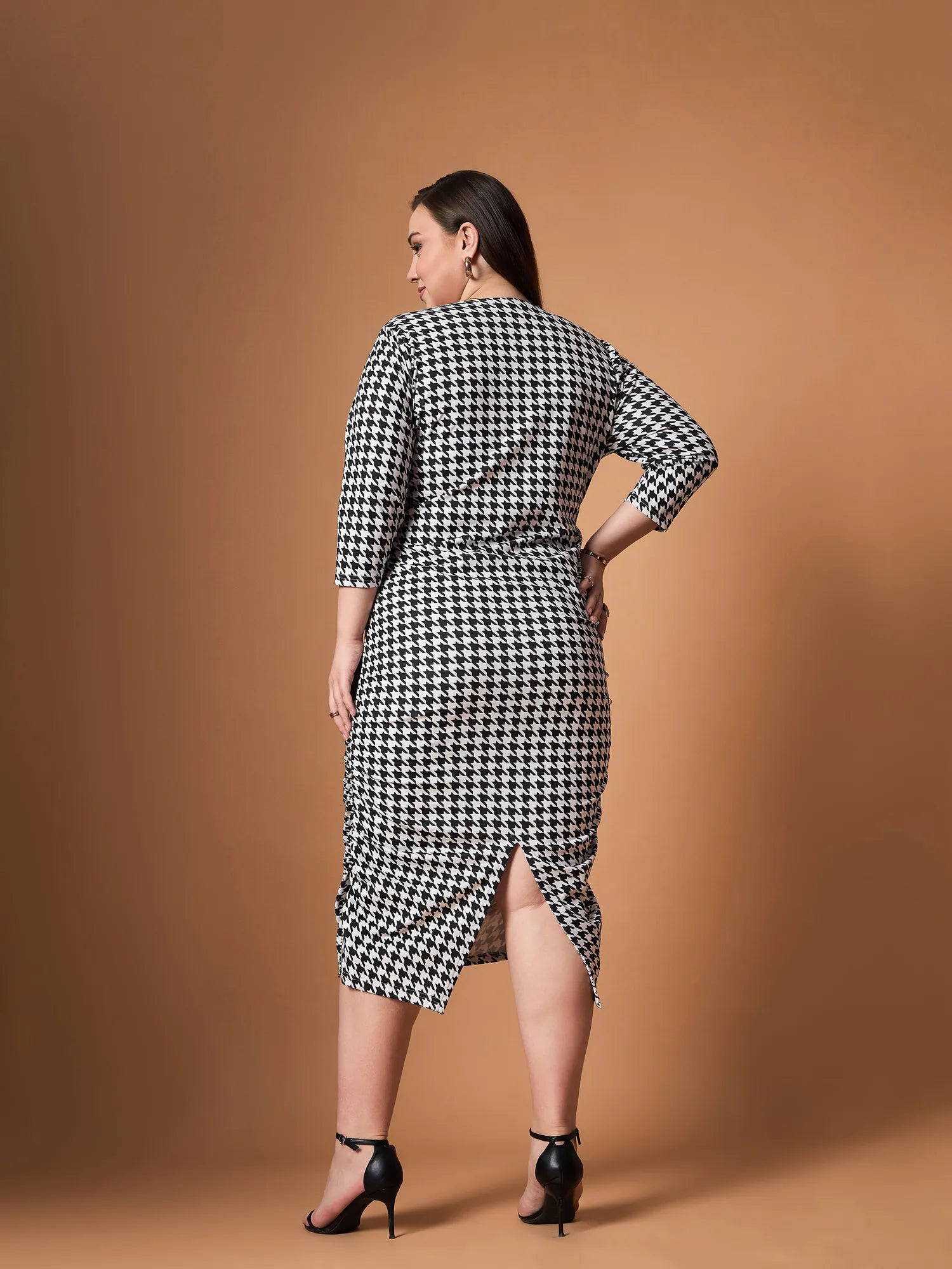 Houndstooth Ruched Dress | Women's Western Clothing