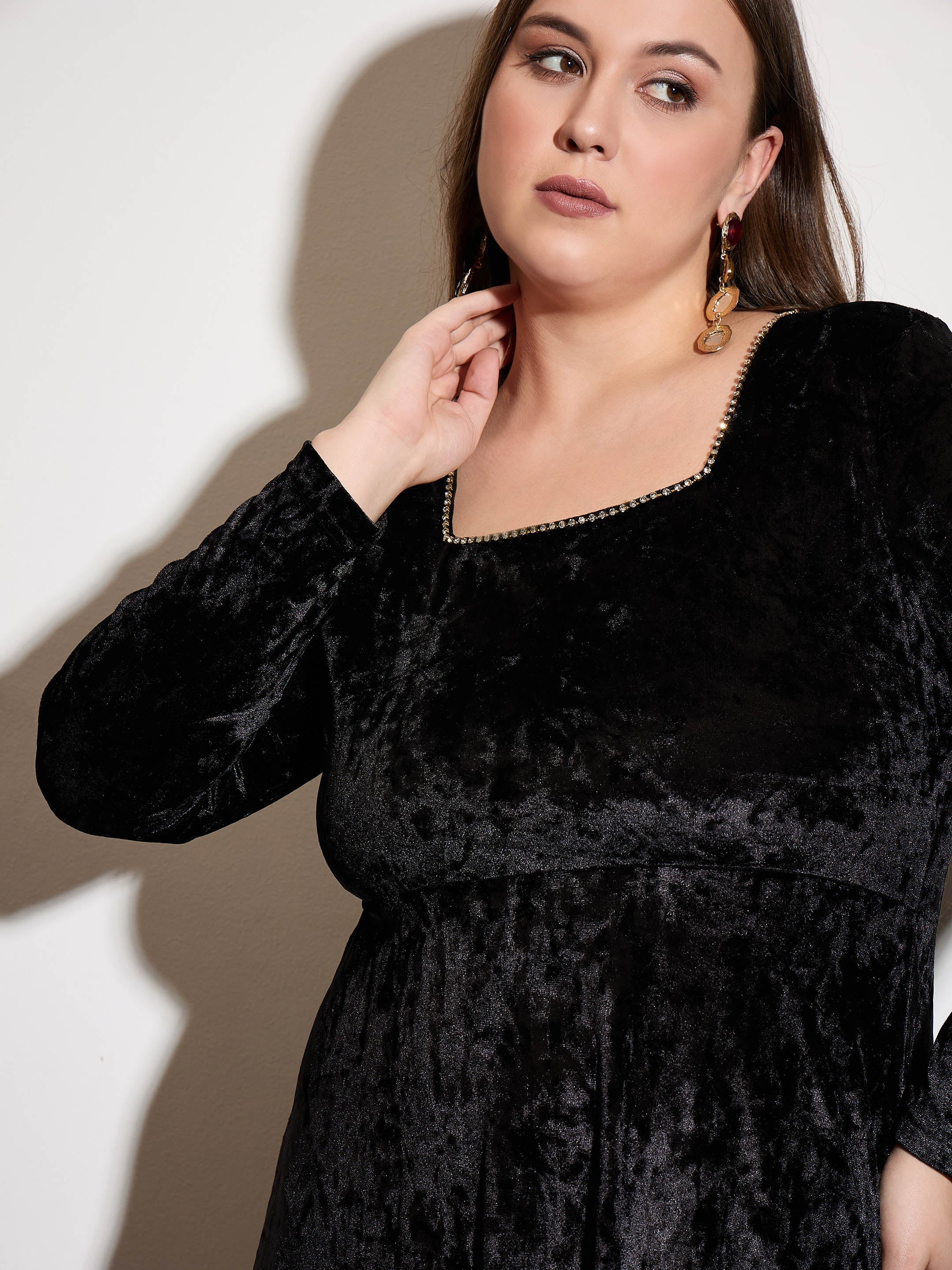 Women Black Velvet Square Neck Flare Dress-SFDRSS12532