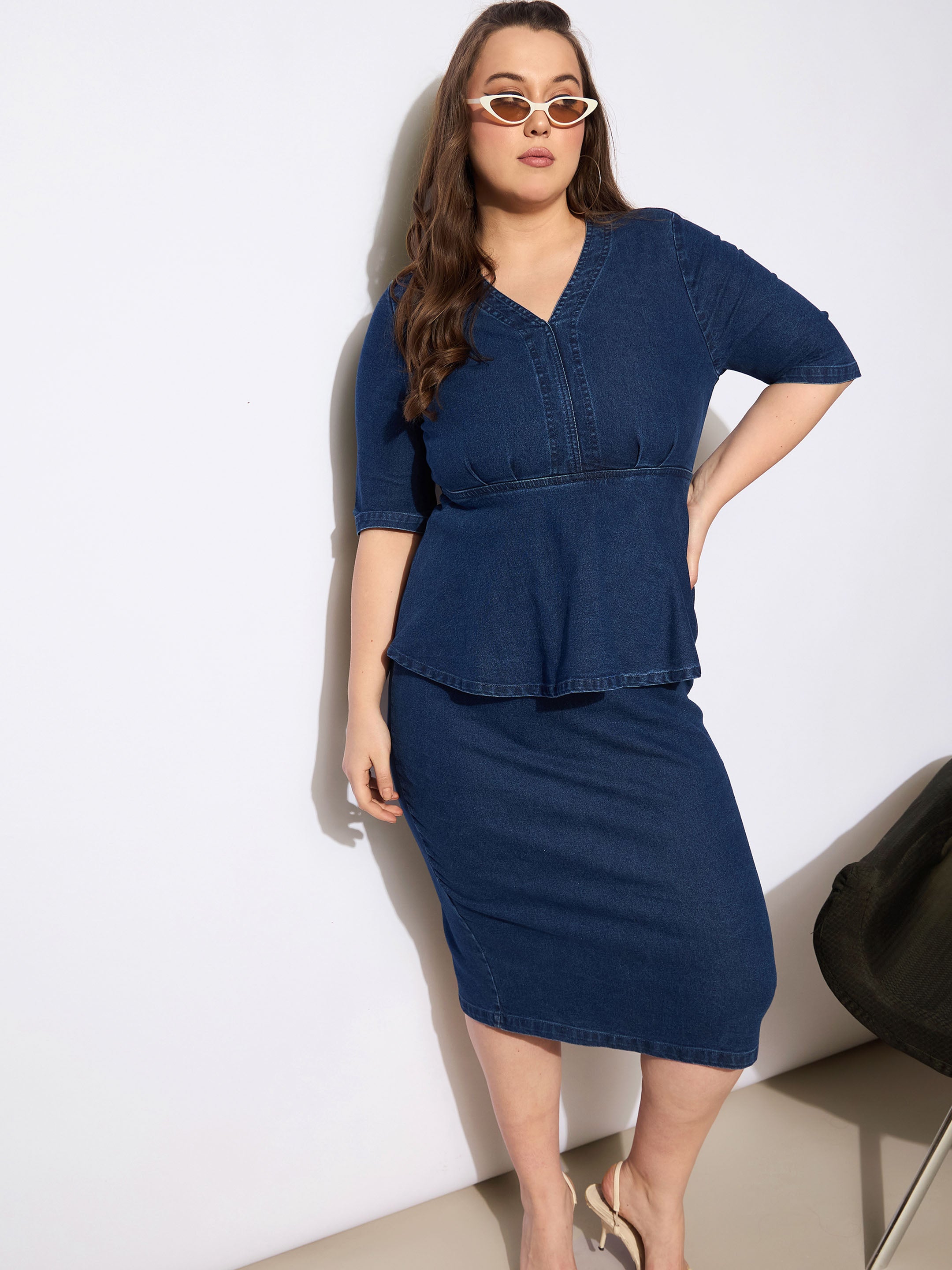 Women Blue Denim V Neck Front Peplum Dress-SFDRSS12657