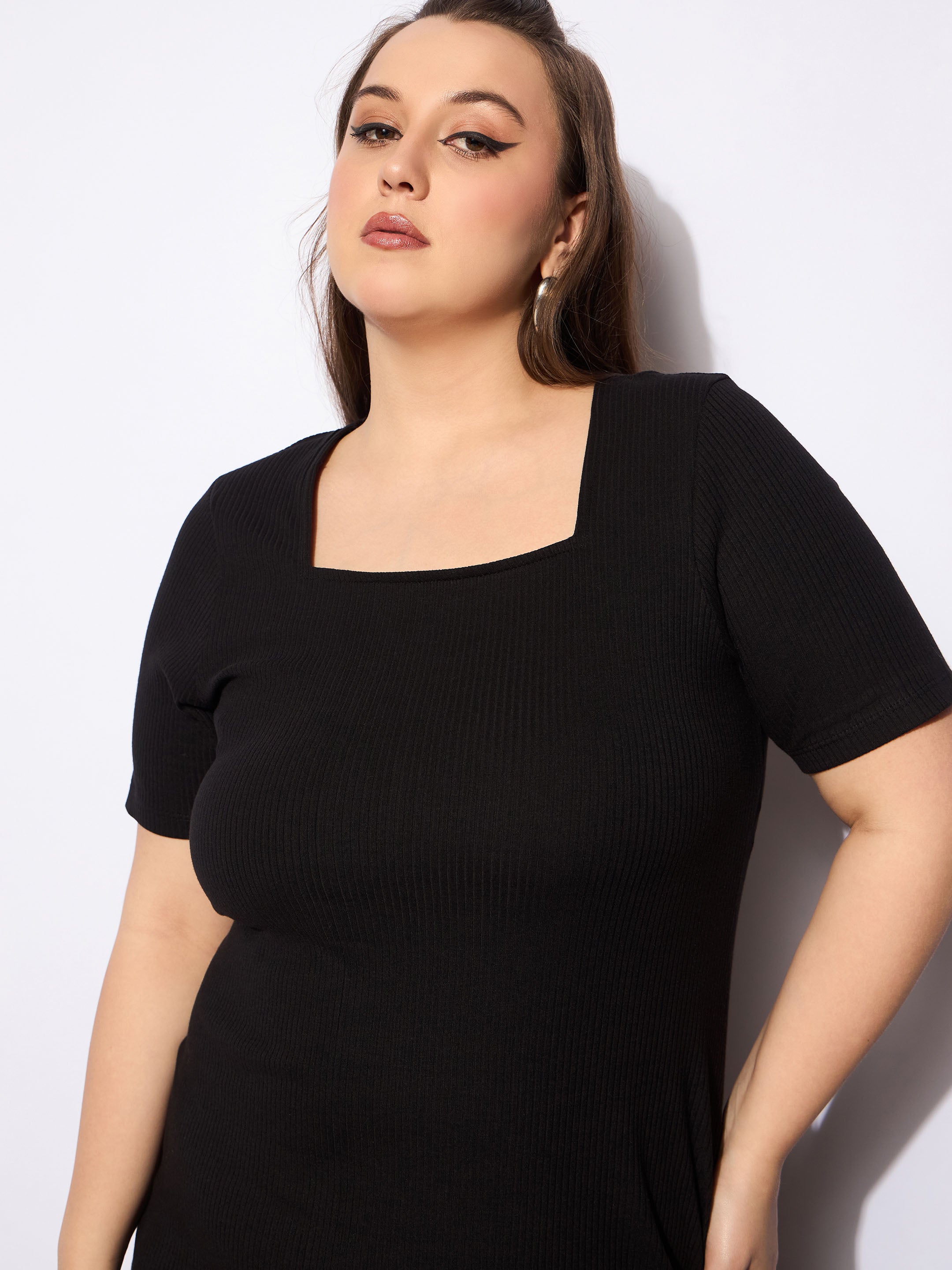 Women Black Rib Square Neck Short Sleeves Midi Dress-SFDRSS12736