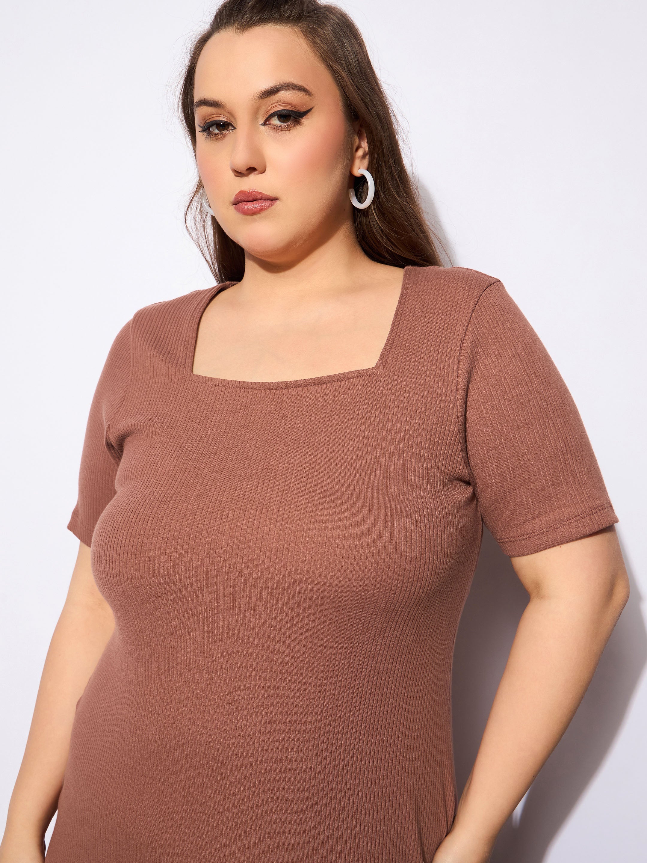 Women Brown Rib Square Neck Short Sleeve Midi Dress-SFDRSS12737