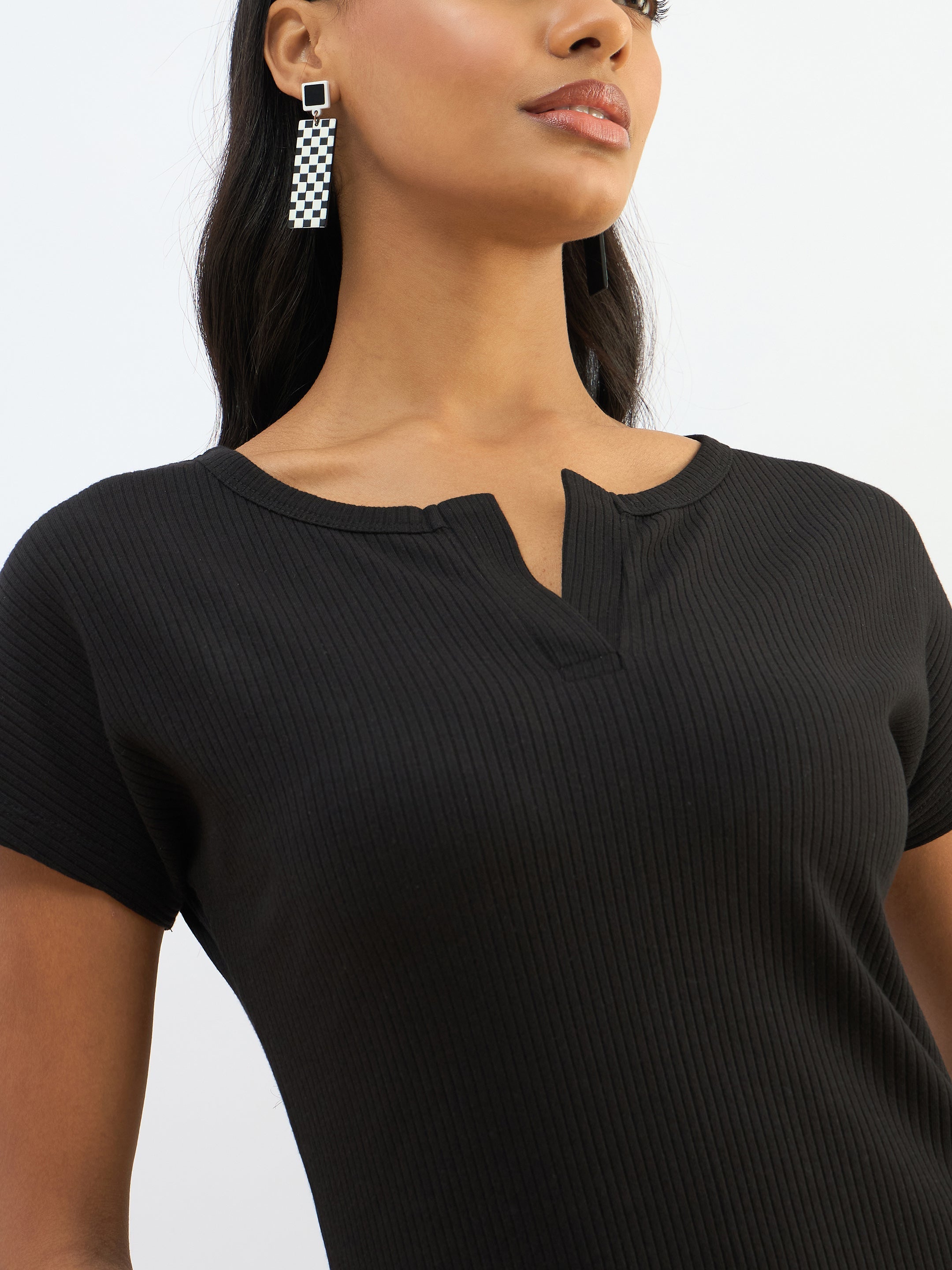 Women Black Ribbed V-Neck Back Slit Midi Dress-SFDRSS12826