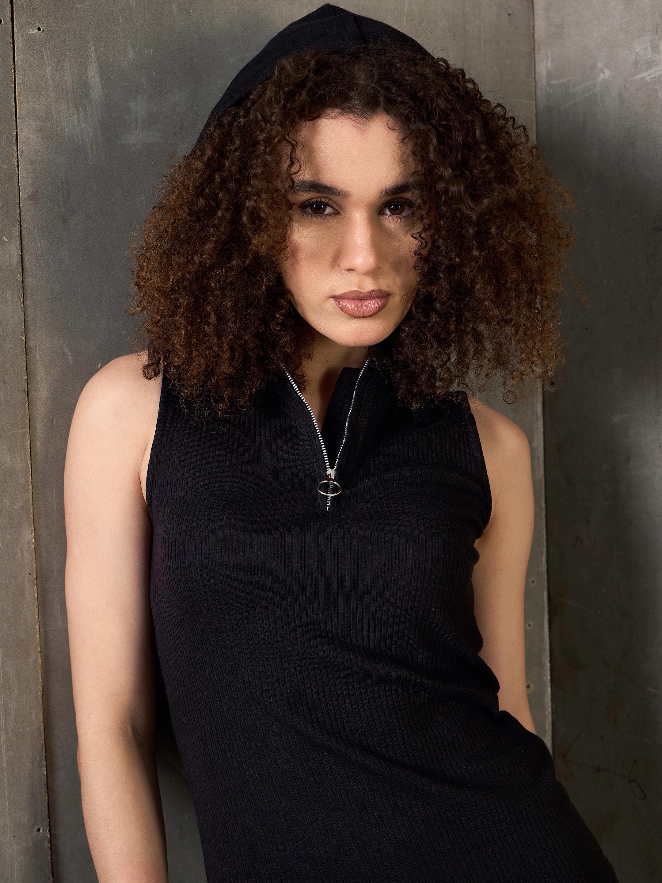 Women Black Rib Sleeveless Hooded Maxi Dress-SFDRSS12895