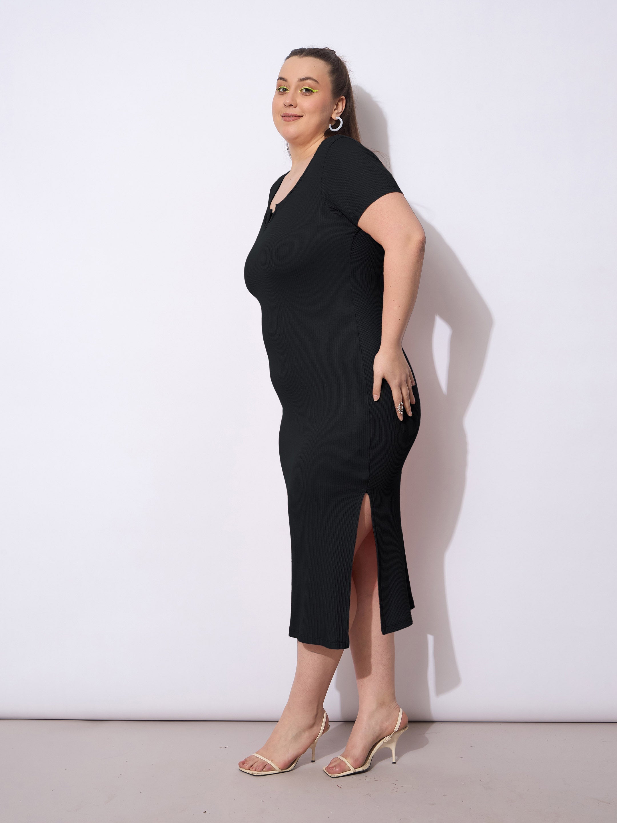 Women Black Rib Short Sleeves Midi Dress-SFDRSS12939