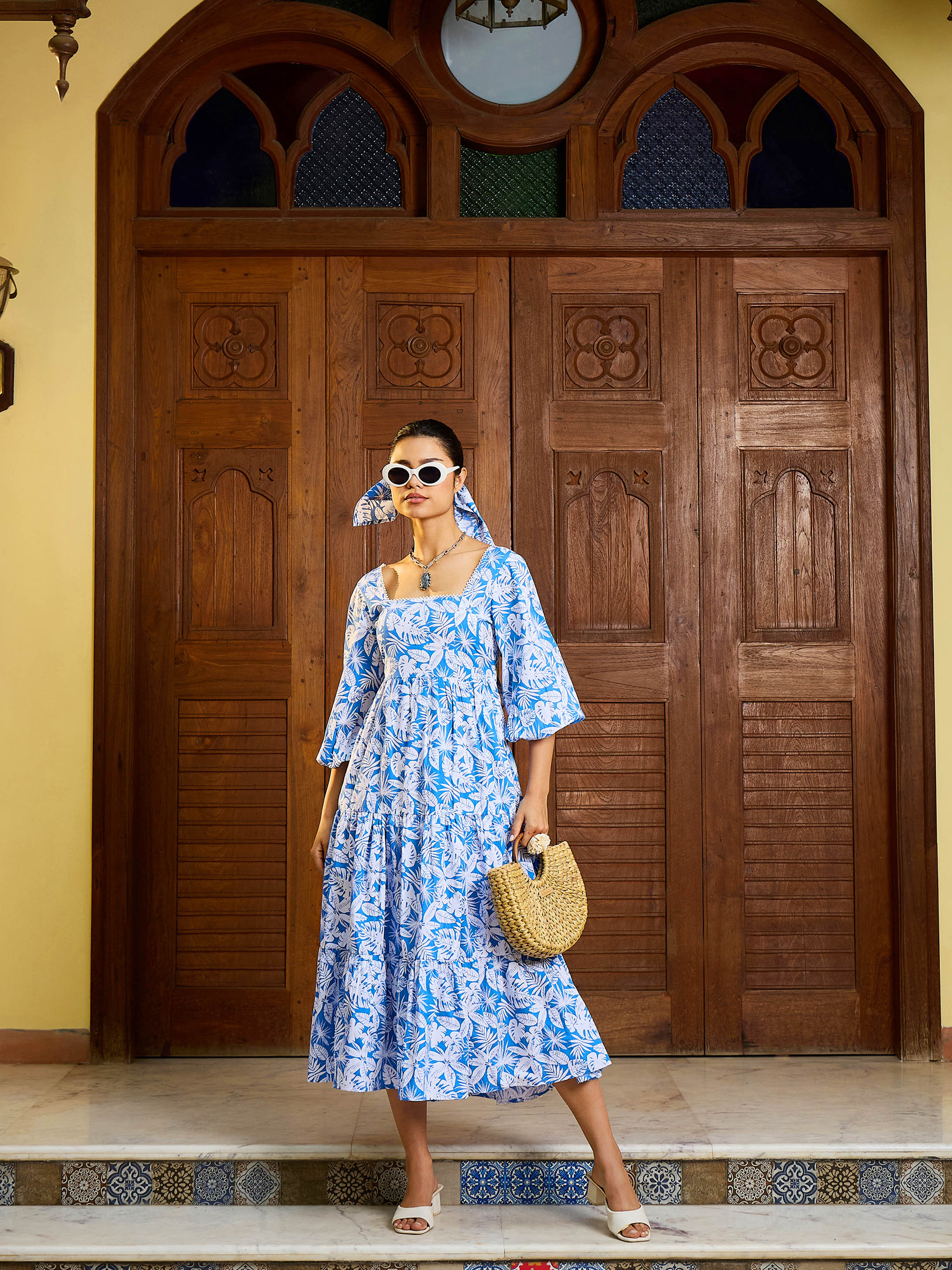 Women Blue & White Floral Back Tie Knot Midi Dress-SFDRSS13004