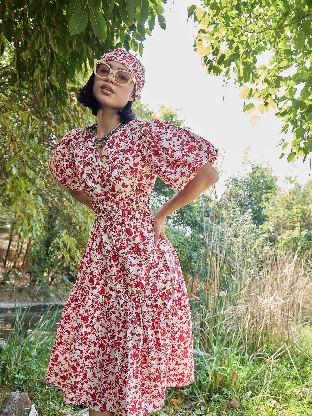 Women White & Red V-Neck Puff Sleeves Midi Dress-SFDRSS13017