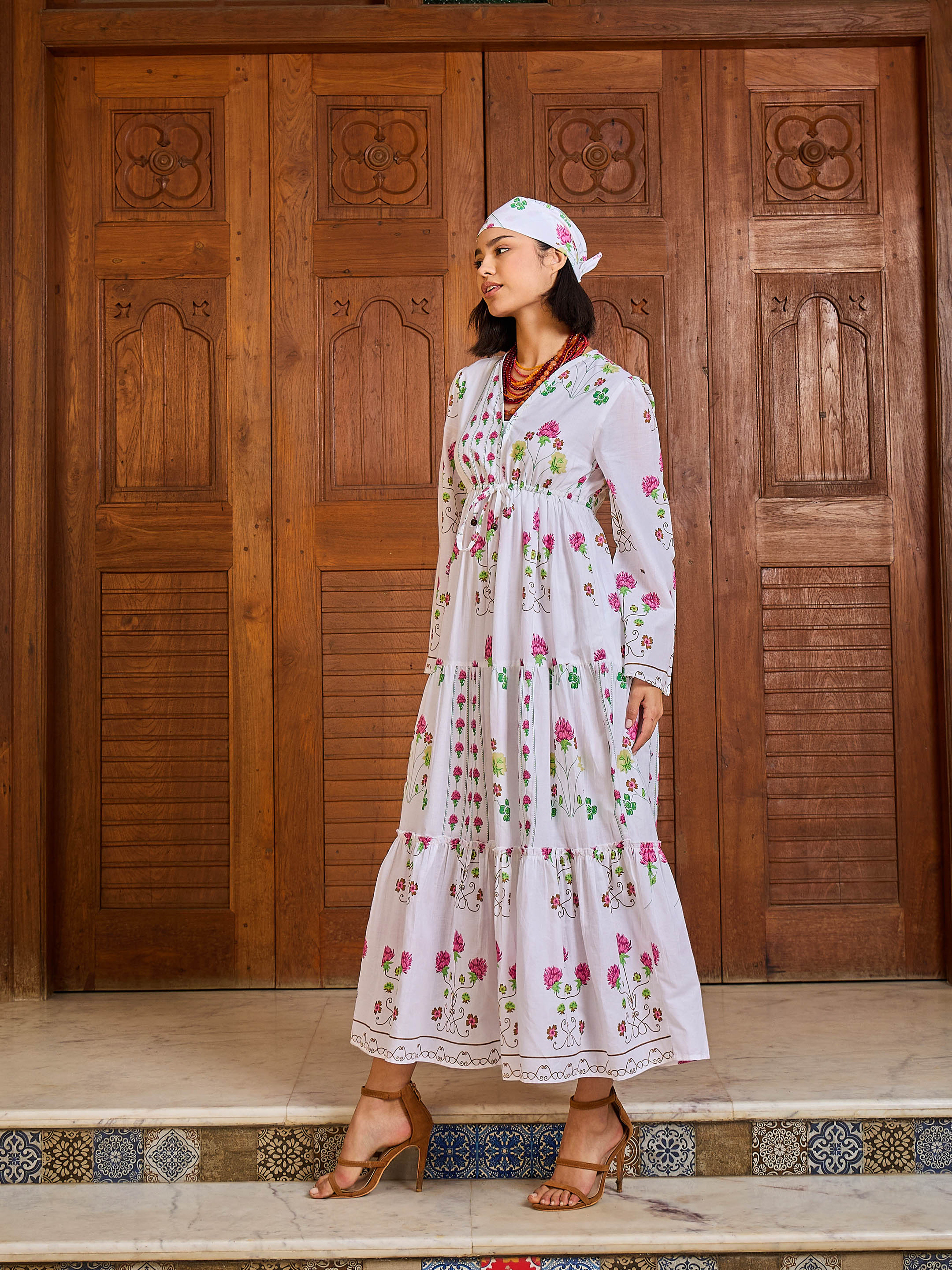 Women White Floral V-Neck Waist Tie Knot Midi Dress-SFDRSS13018