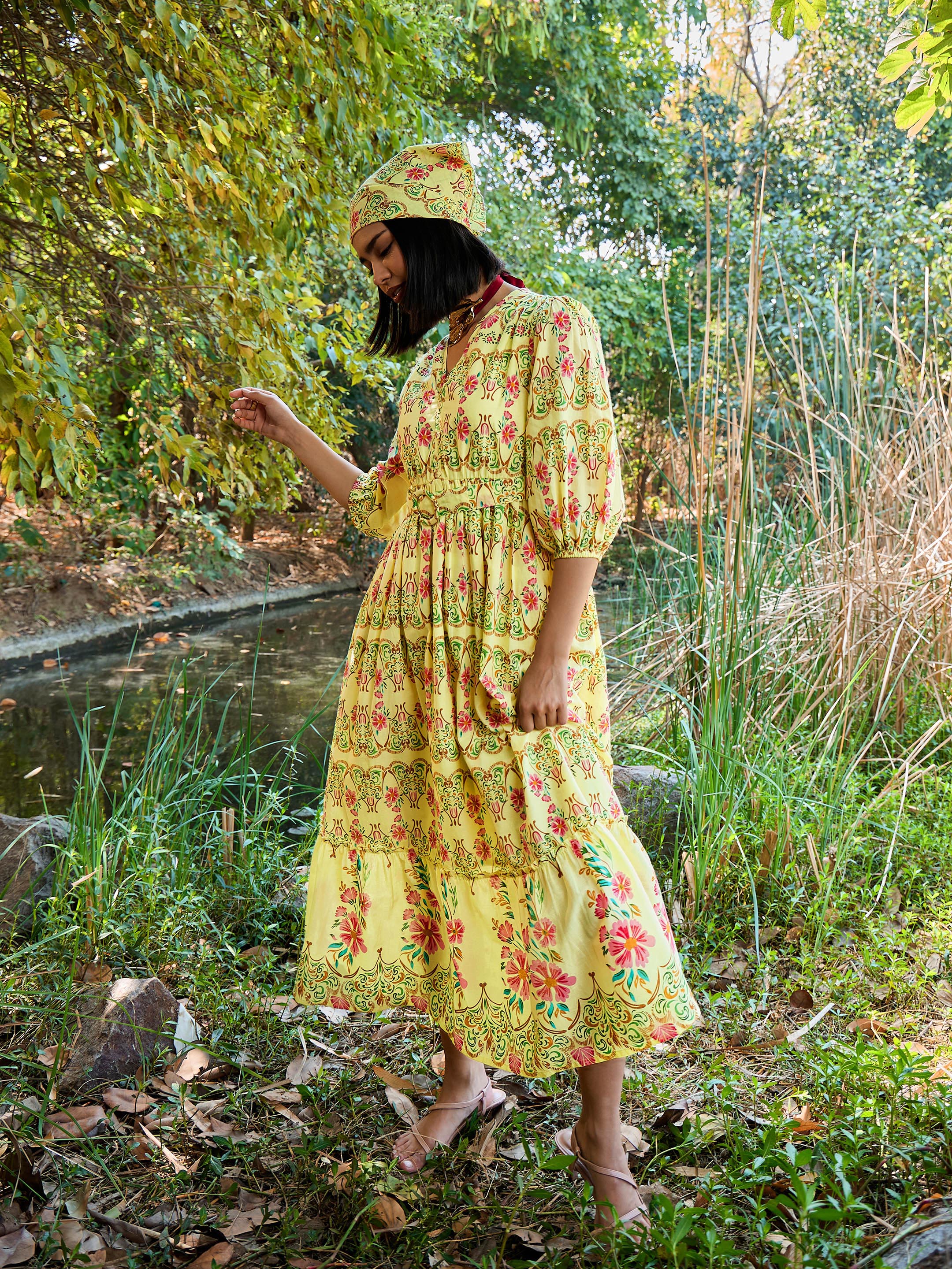 Women Yellow Floral V Neck Gathered Midi Dress-SFDRSS13024