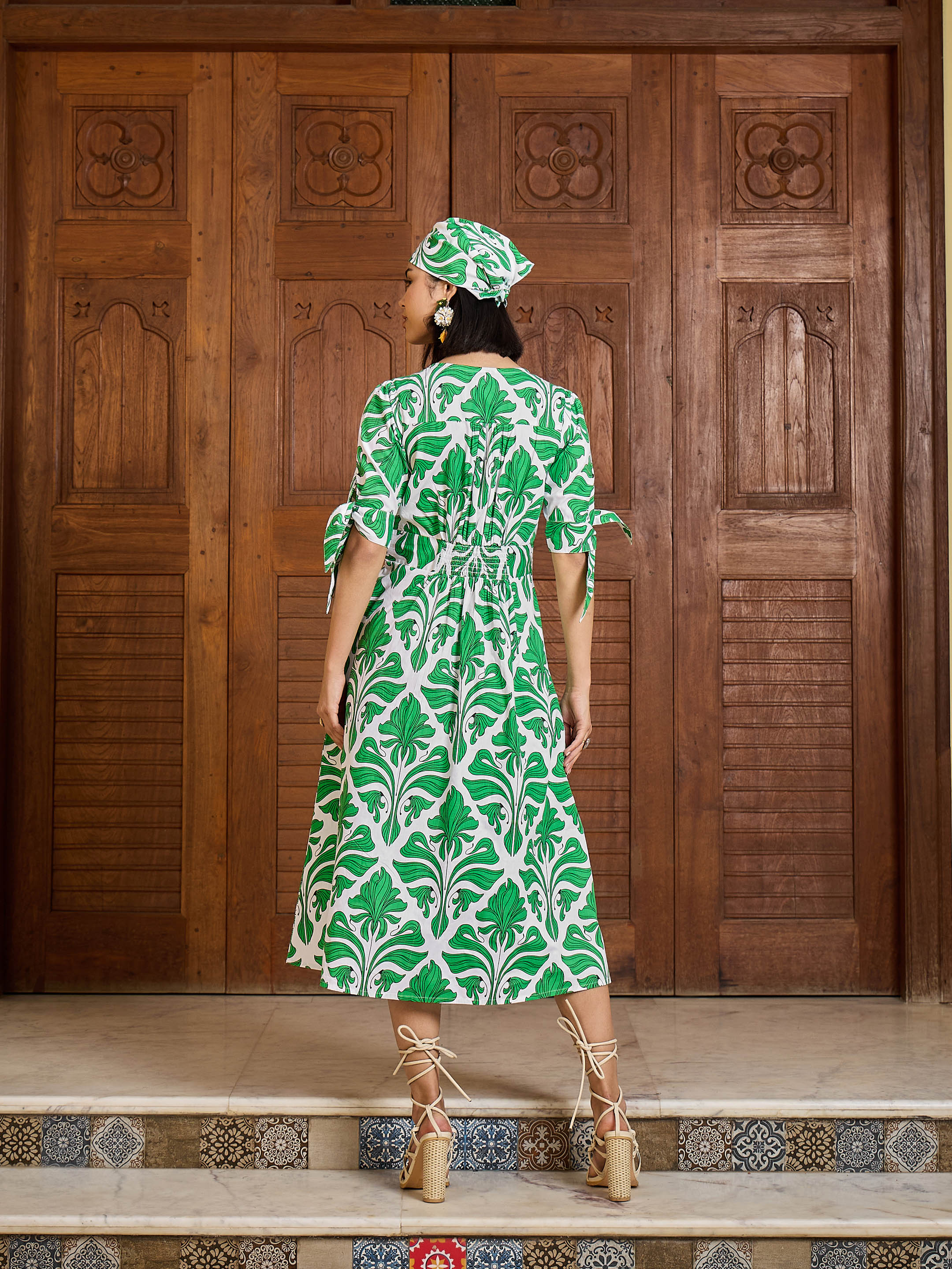 Women Green & White Front Button Midi Dress-SFDRSS13031