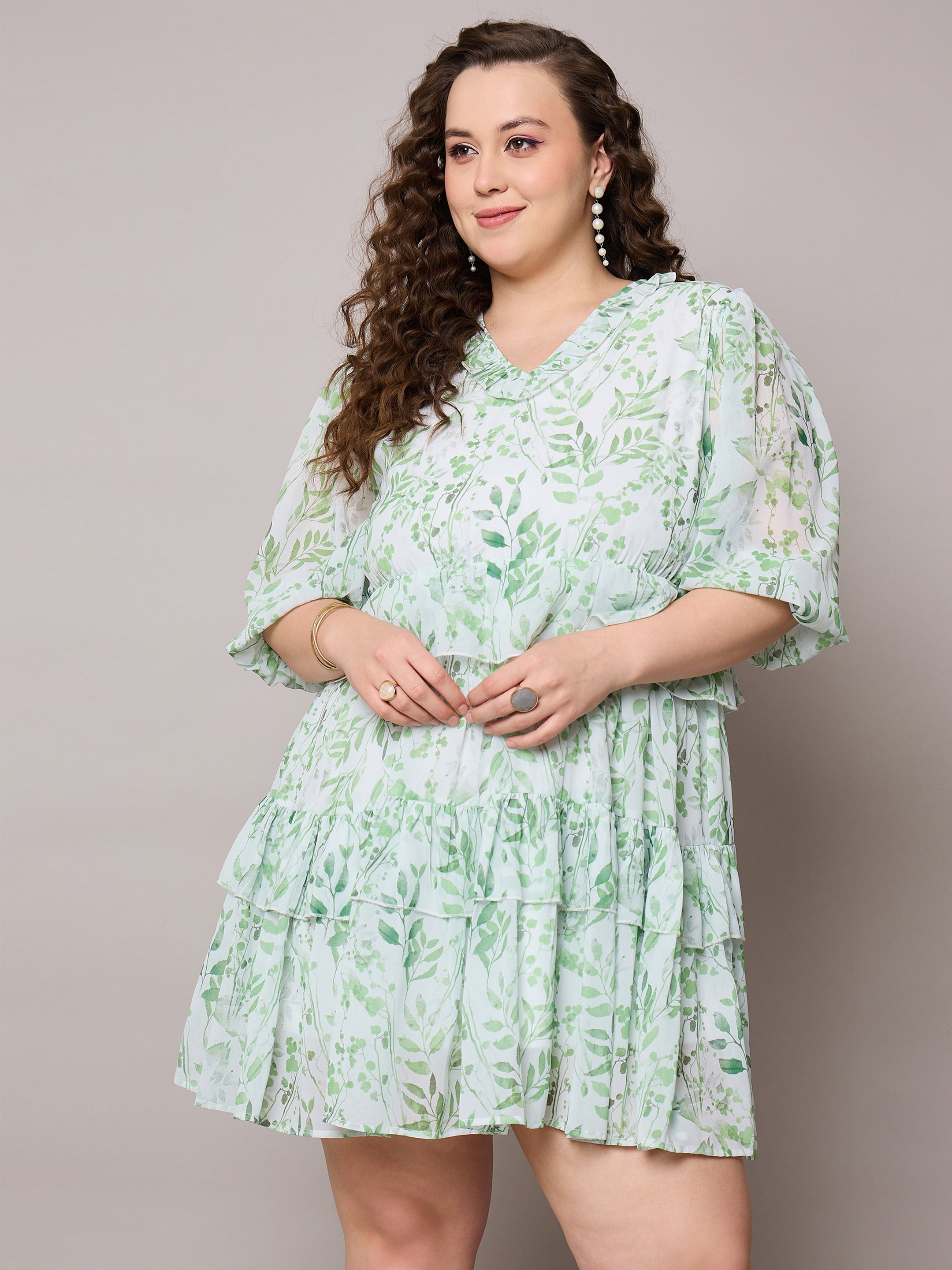 Women Green Floral Short Tiered Dress-SFDRSS13043