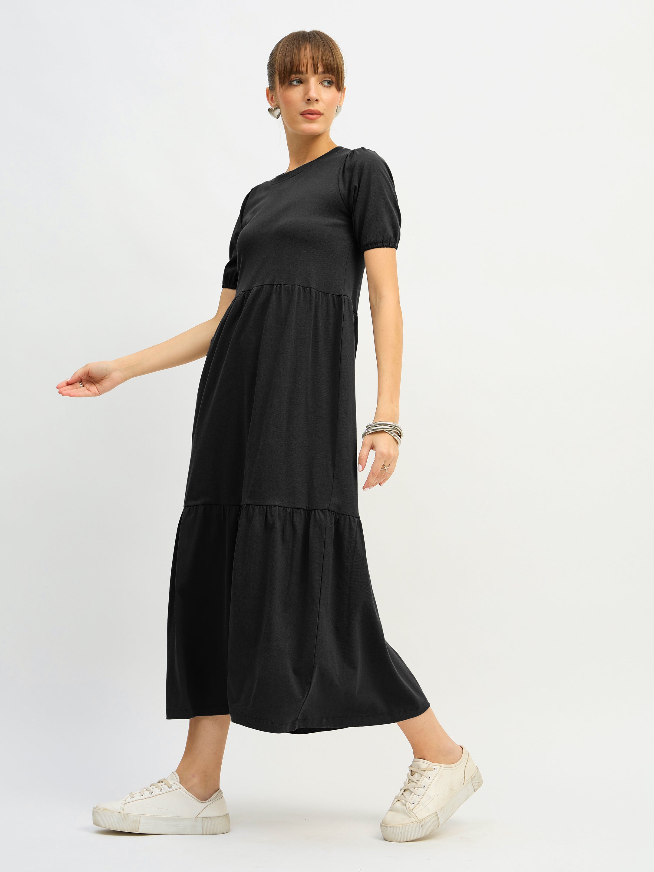 Women Black Puff Sleeve Midi Dress-SFDRSS13129