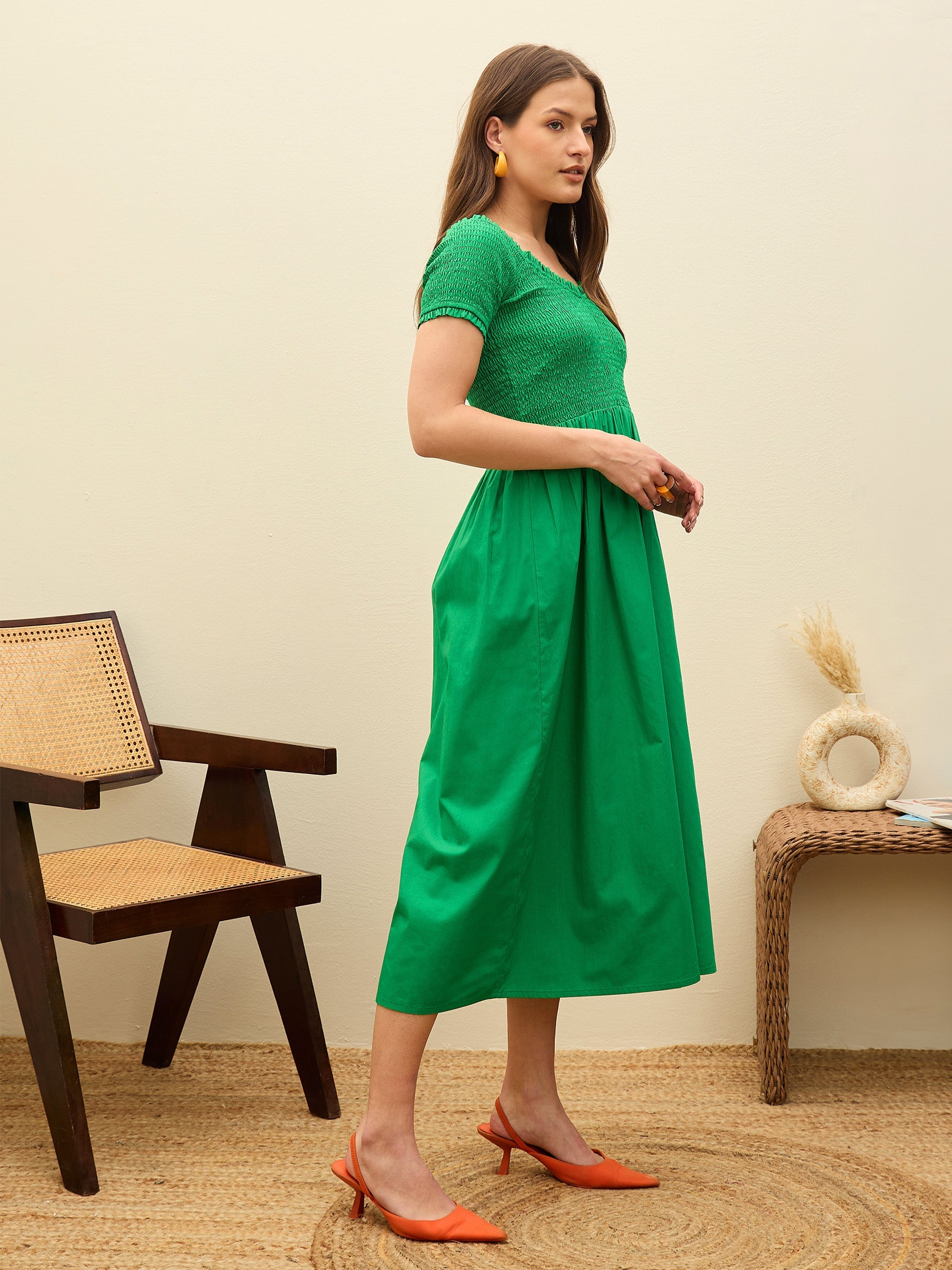 Women Green Poplin Smocked Midi Dress-SFDRSS13134