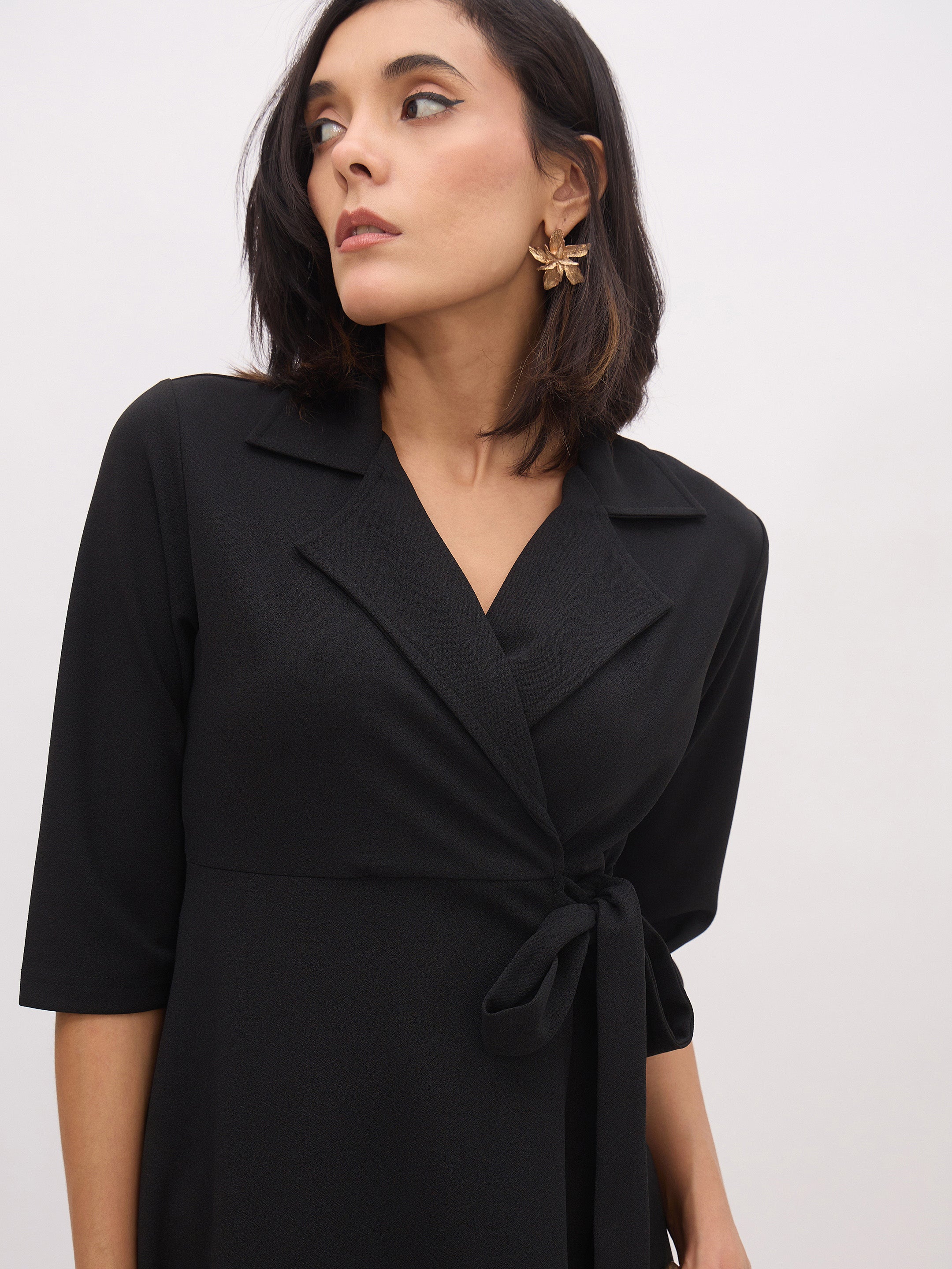 Women Black Notch Collar Wrap Midi Dress-SFDRSS13142