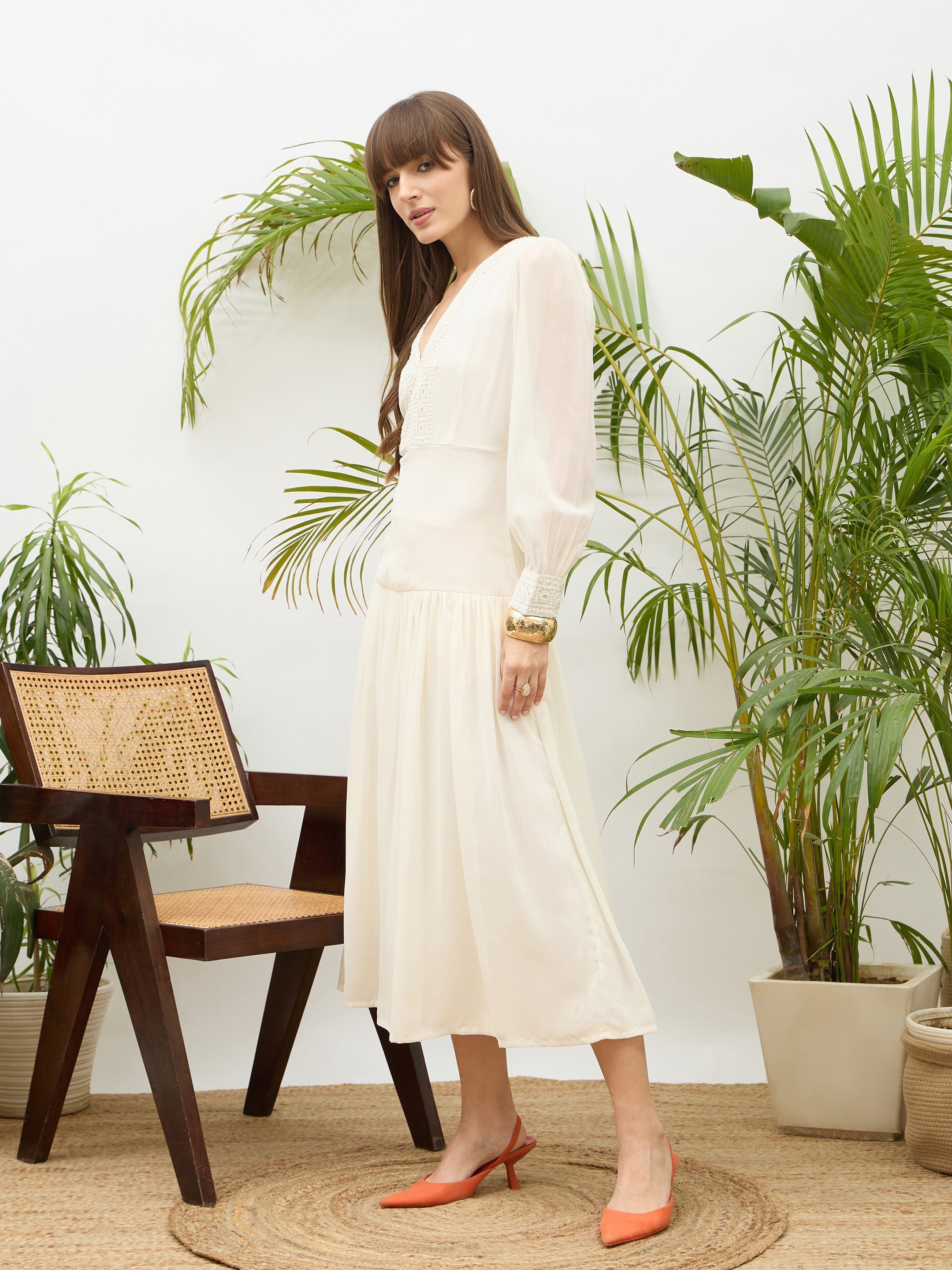 Women Off-White V-Neck Lace Detail Maxi Dress-SFDRSS13177