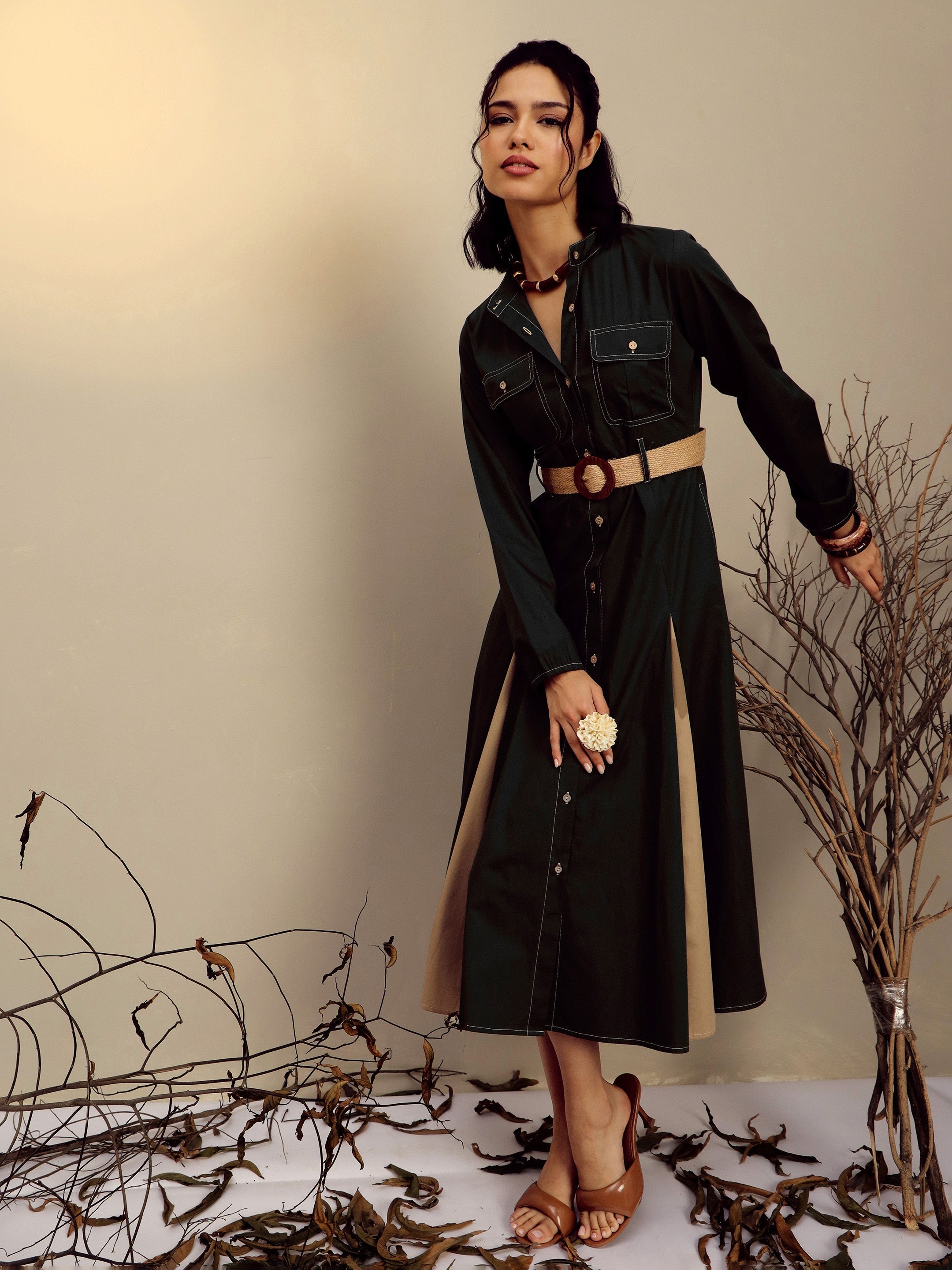 Women Black Poplin Kick Pleat Midi Dress-SFDRSS13248