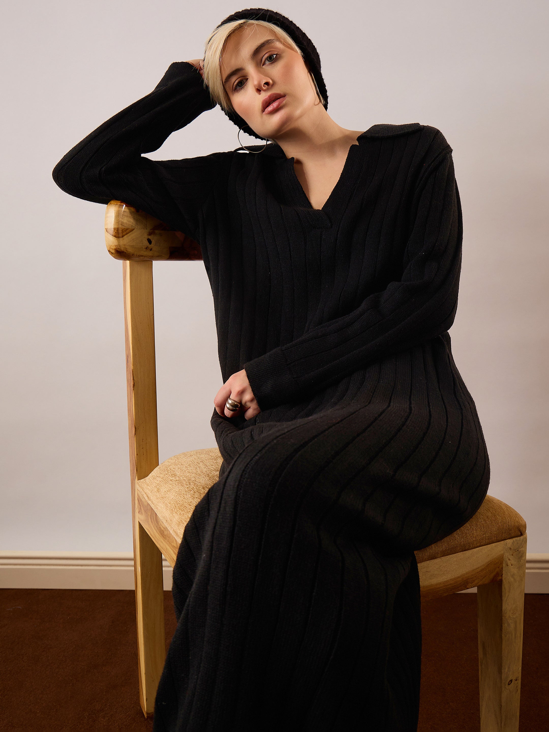 Women Black Acrylic Wool Collar Midi Dress-SFDRSS13384