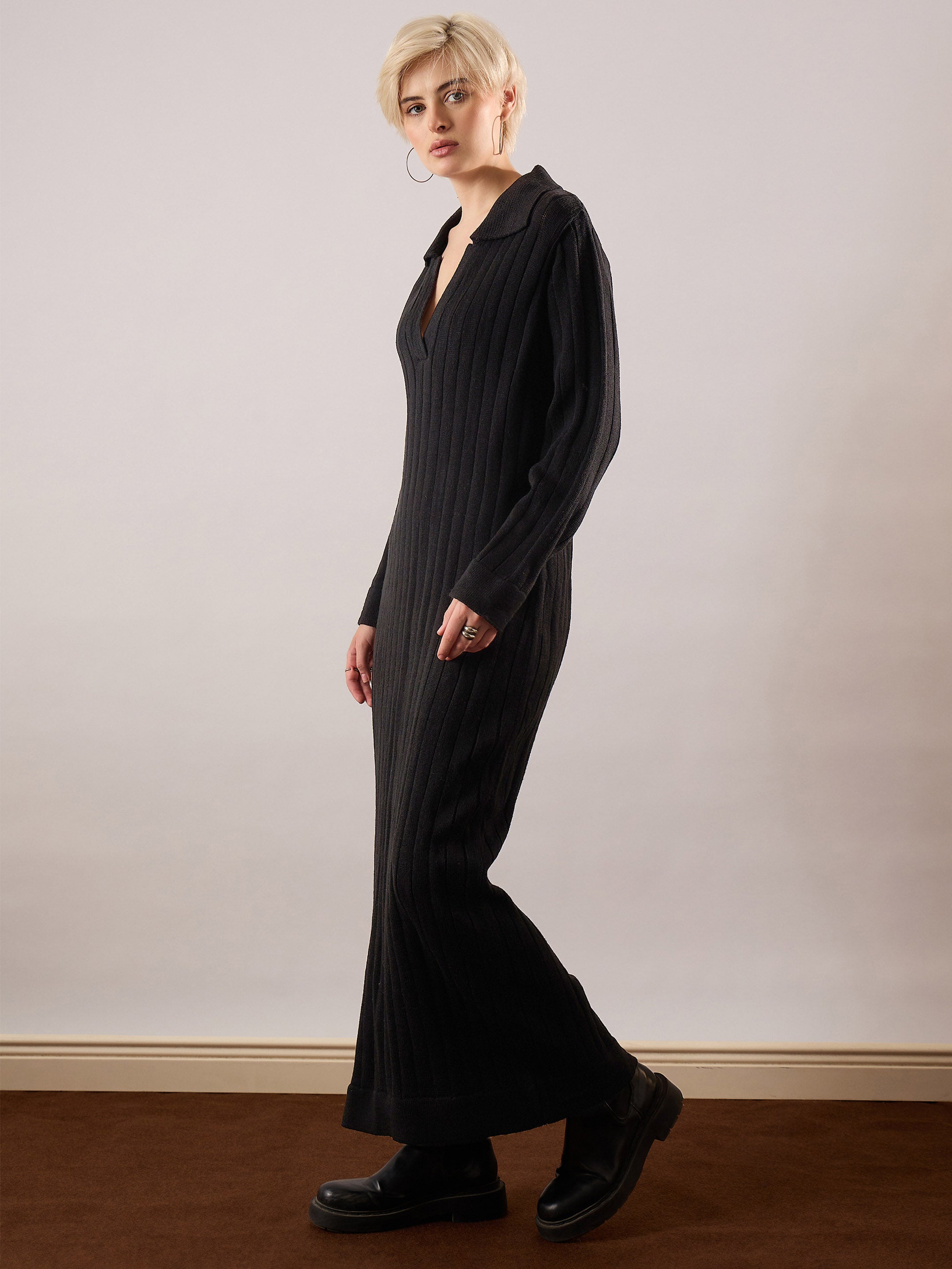 Women Black Acrylic Wool Collar Midi Dress-SFDRSS13384