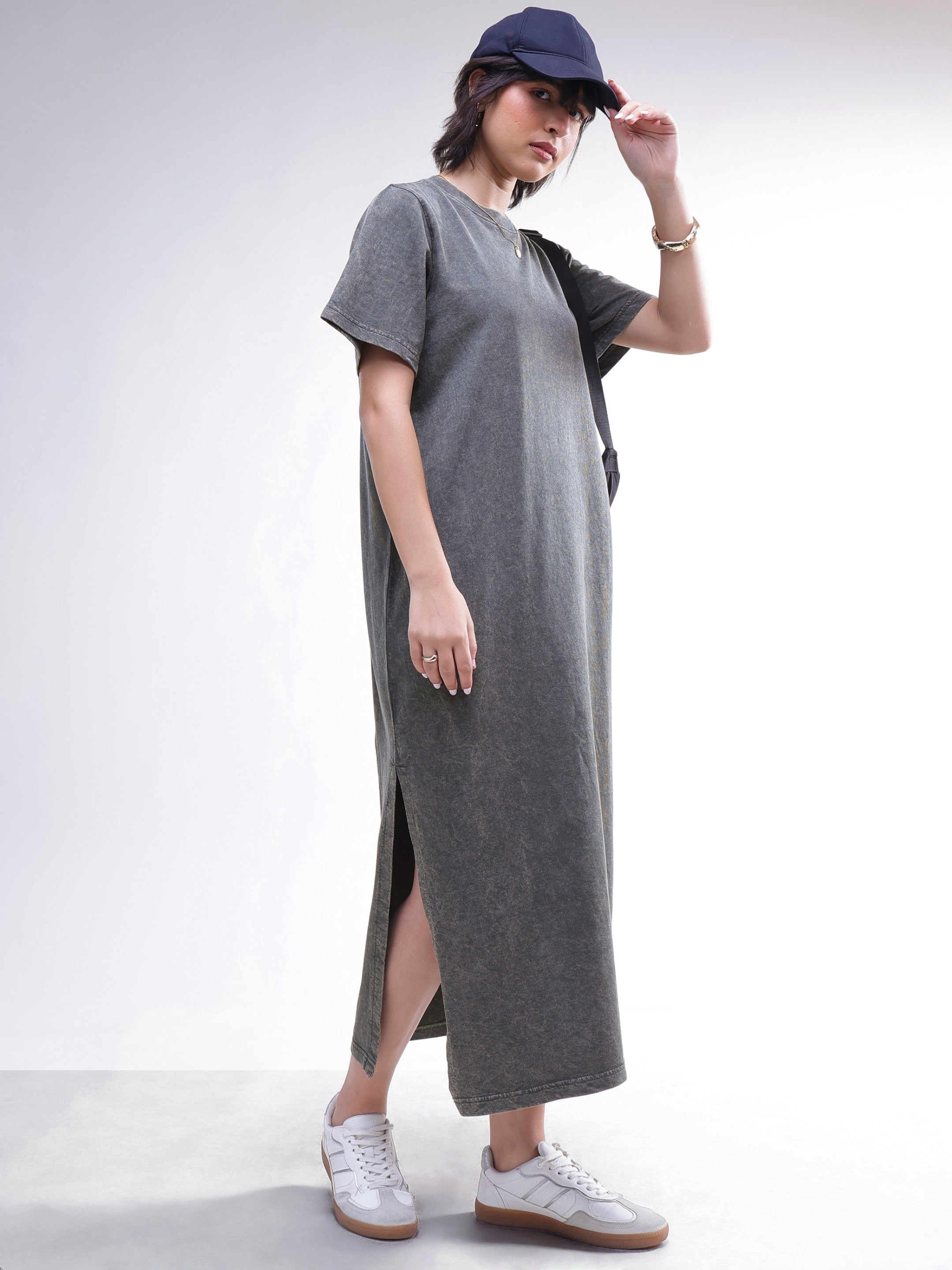 DesiQlo Grey Overdyed Short Sleeves T-Shirt Midi Dress - Grey