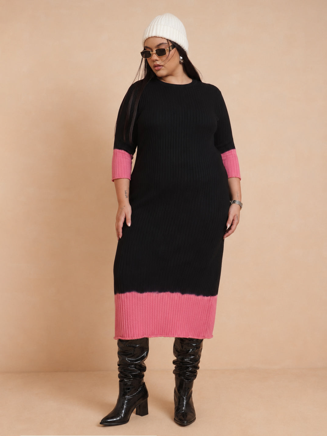 Women Black & Pink Knit Round Neck Midi Dress