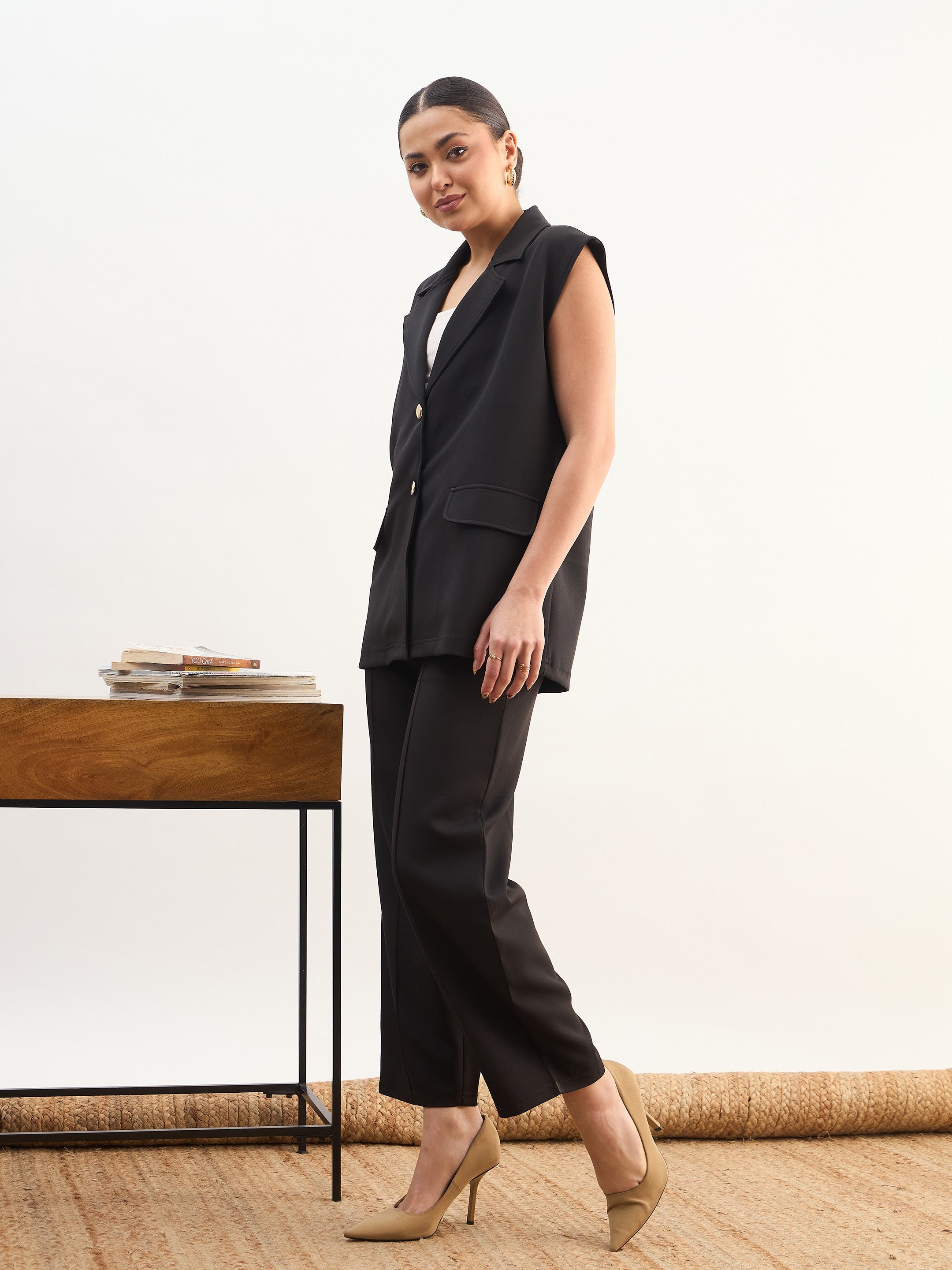DesiQlo Black Notch Collar Sleeveless Oversize Blazer With Slouch