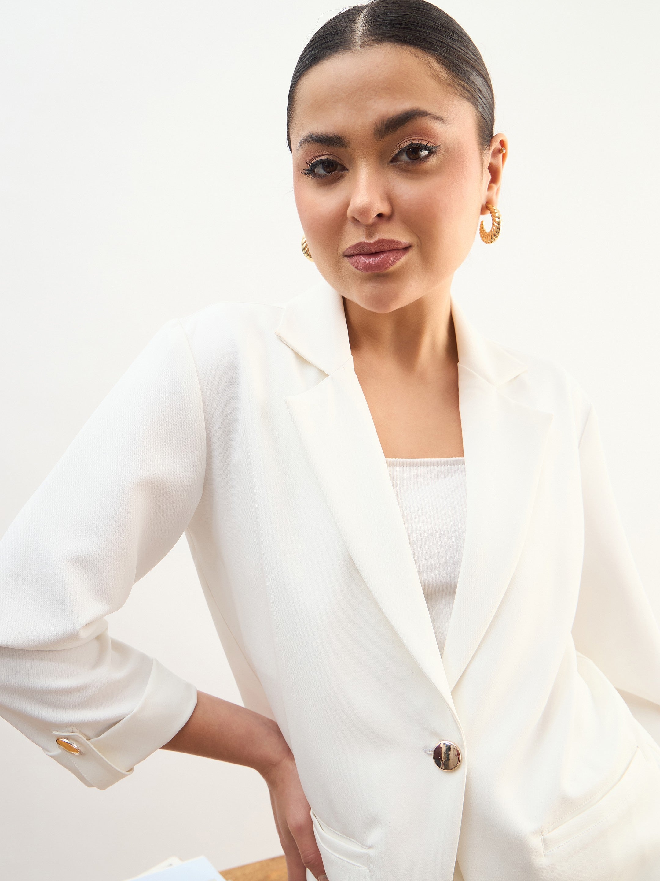 DesiQlo White Front Button Notch Collar Blazer - White